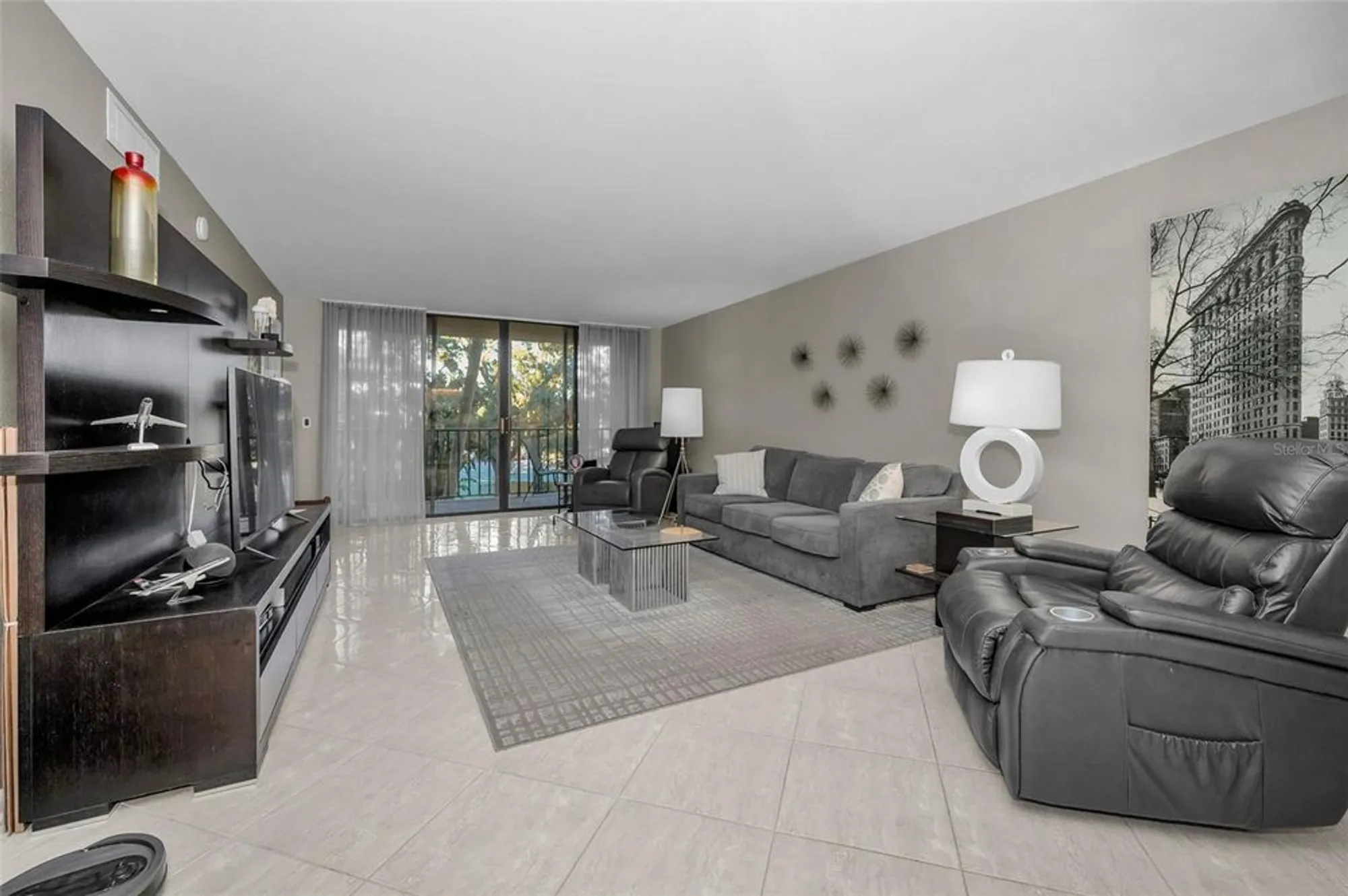 Property Slideshow image 19 of 85 | 3062 eastland blvd 105, Clearwater, FL, 33761