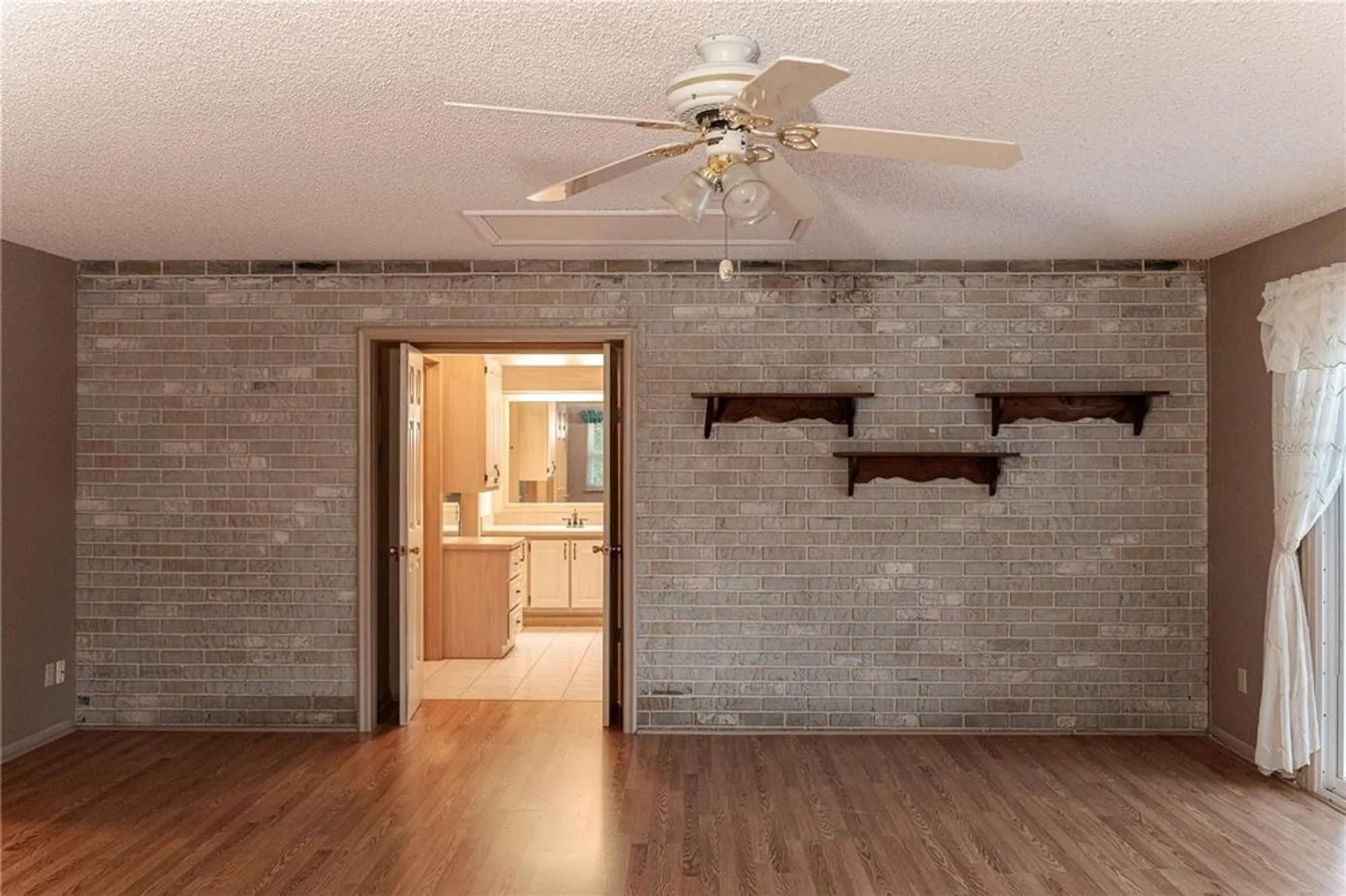 Property Slideshow image 23 of 58 | 1204 maria ct, Lady Lake, FL, 32159