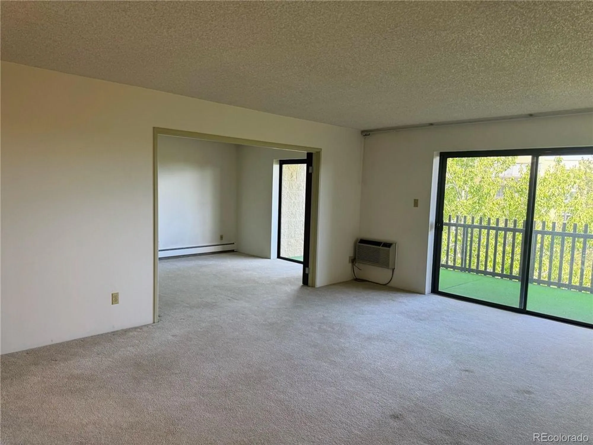 Property Slideshow image 7 of 37 | 13601 e marina dr 508, Aurora, CO, 80014