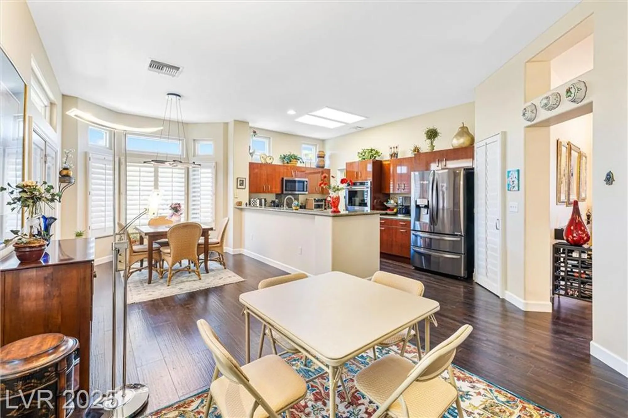 Property Slideshow image 17 of 55 | 1901 capestone st, Las Vegas, NV, 89134