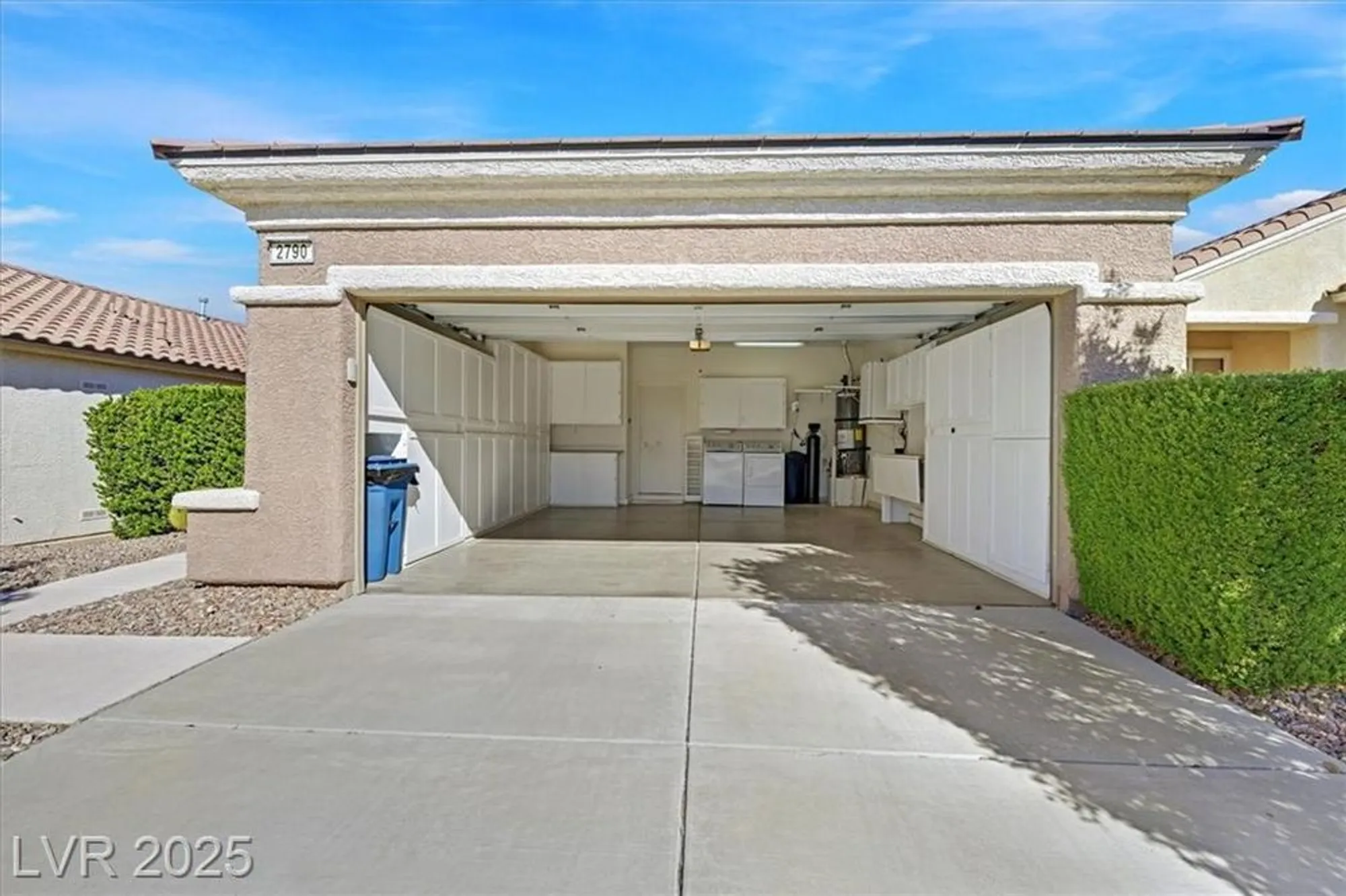 Property Slideshow image 25 of 37 | 2790 meadow park ave, Henderson, NV, 89052