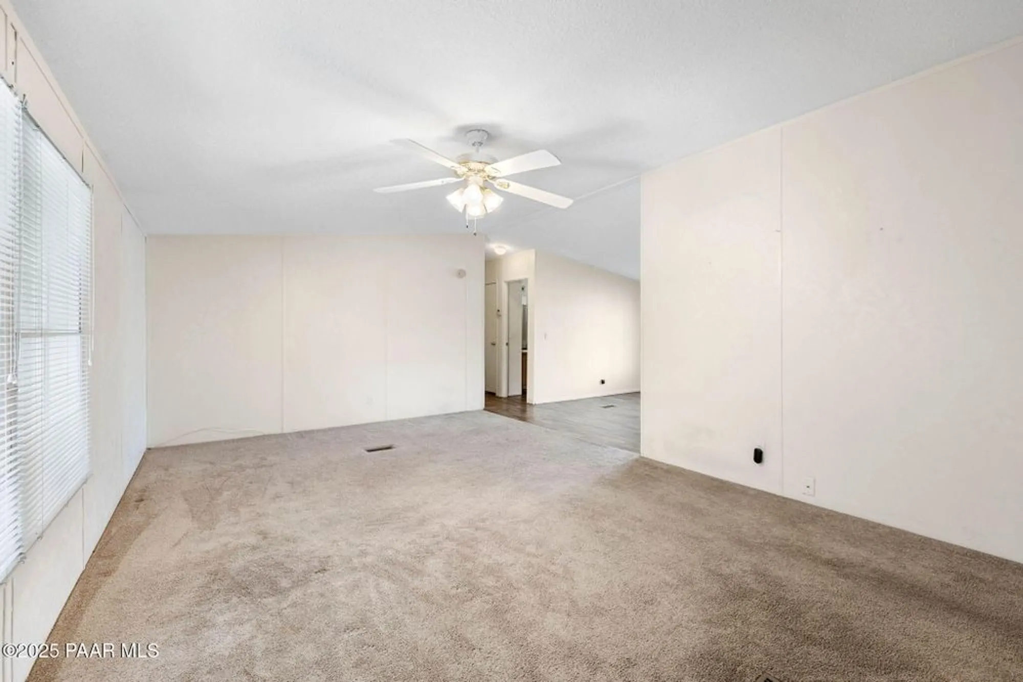 Property Slideshow image 8 of 21 | 652 mesquite tree dr, Prescott Valley, AZ, 86327