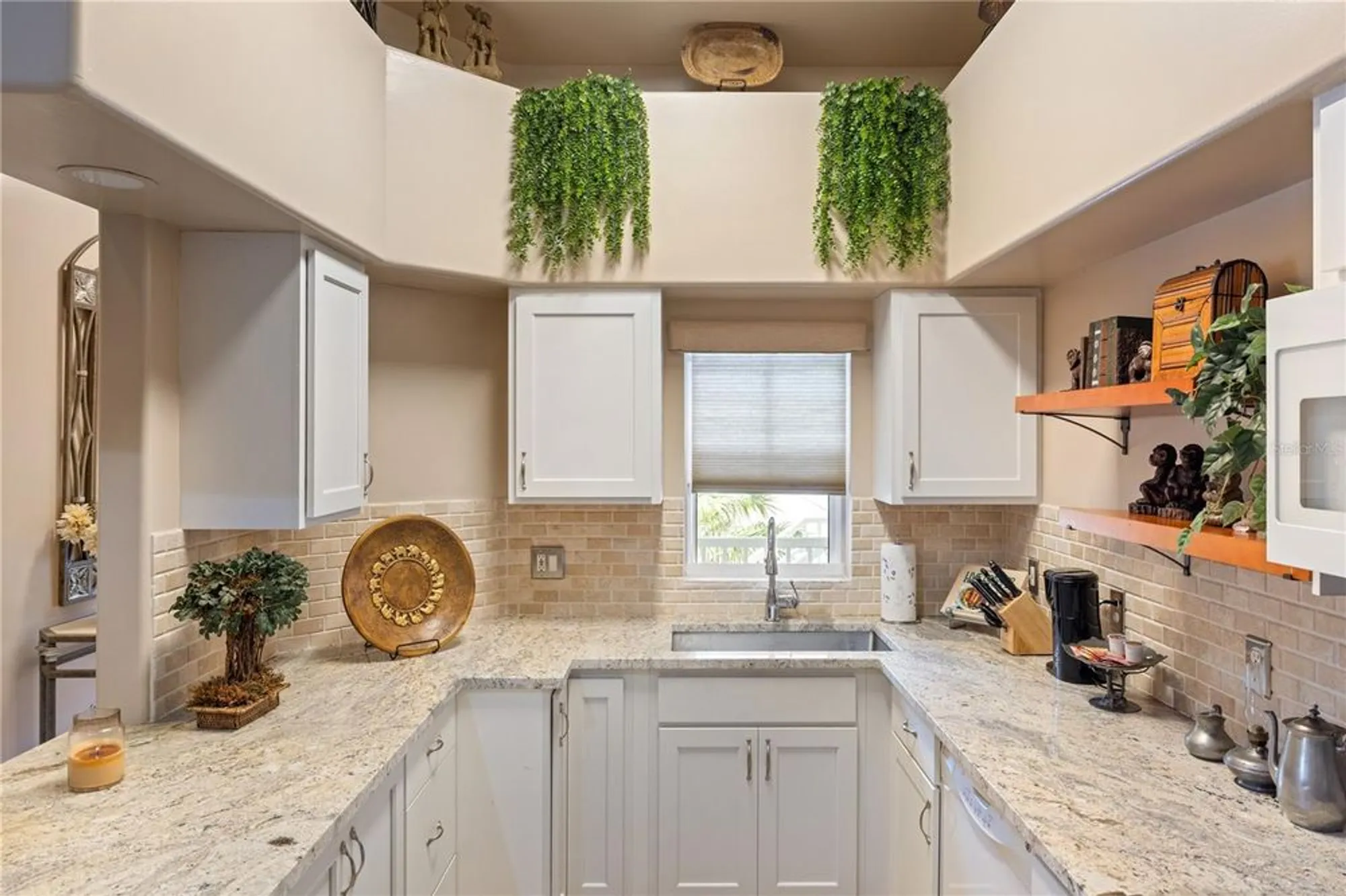 Property Slideshow image 10 of 55 | 4244 central sarasota pkwy apt 726, Sarasota, FL, 34238