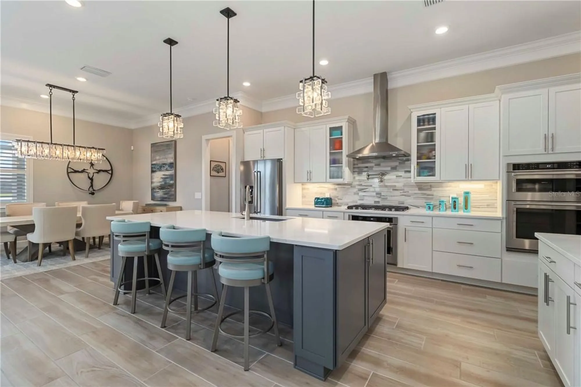 Property Slideshow image 21 of 83 | 7327 summerland cv, Bradenton, FL, 34202