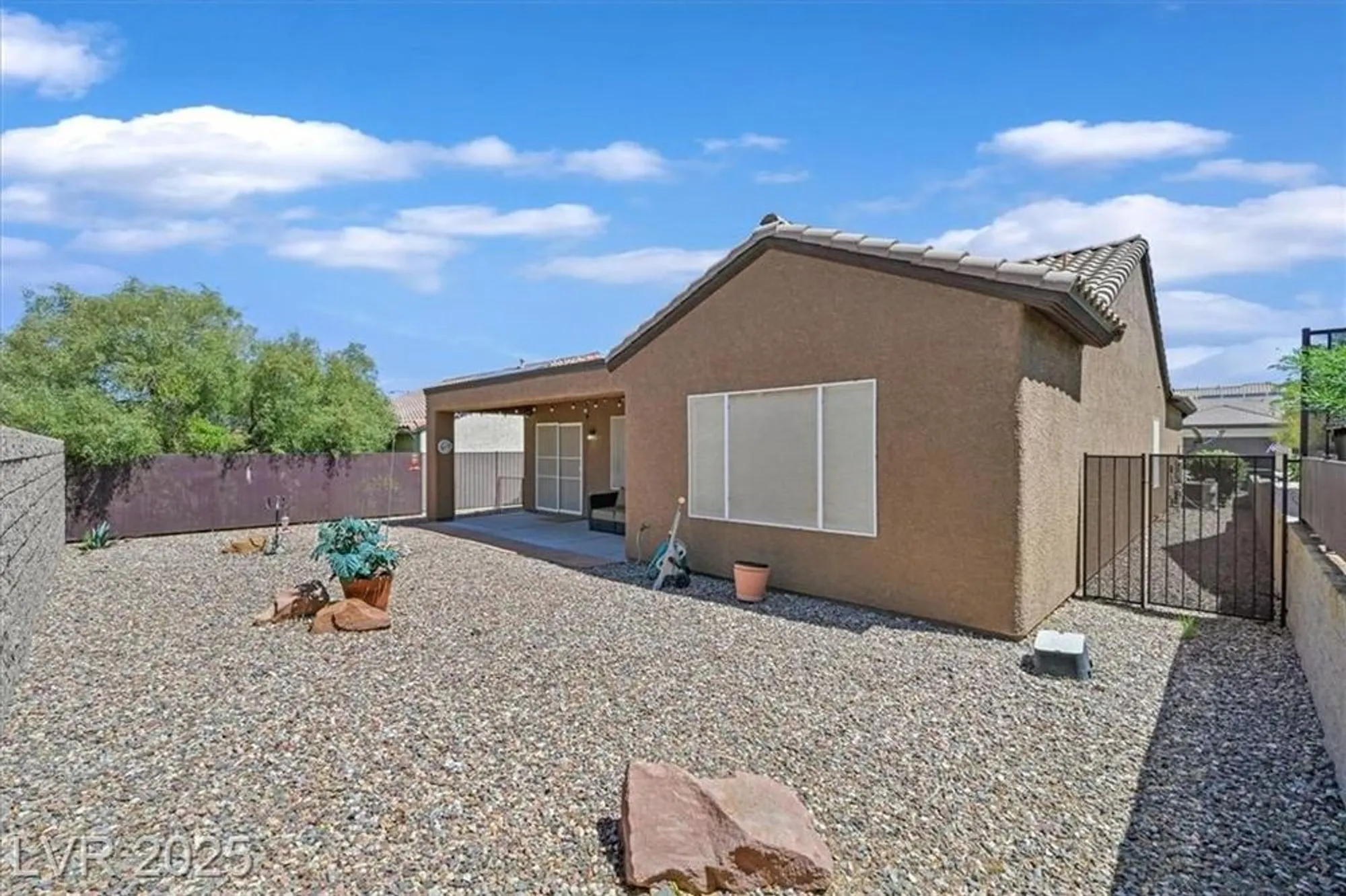 Property Slideshow image 26 of 40 | 2091 waterton rivers dr, Henderson, NV, 89044