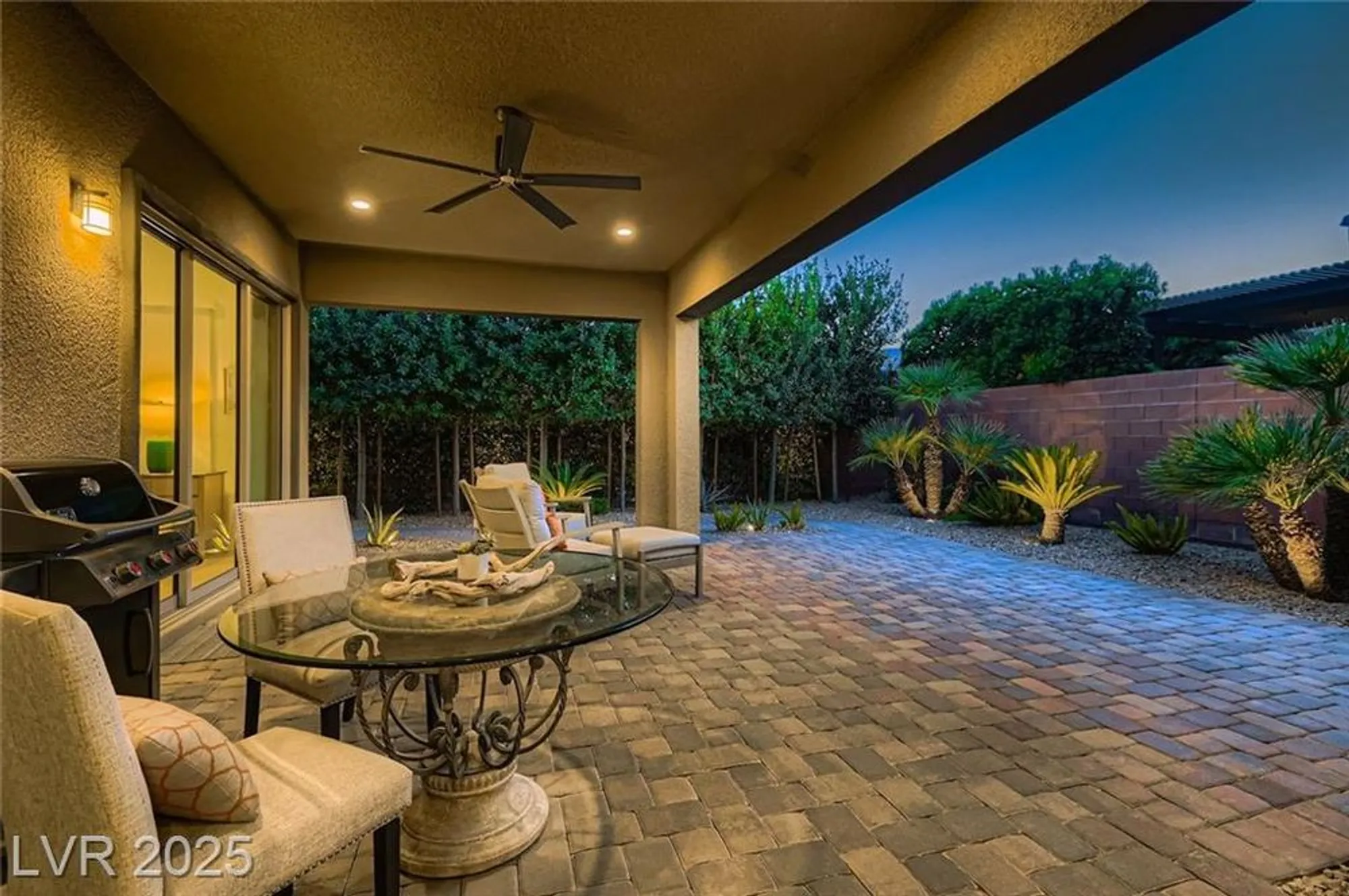 Property Slideshow image 27 of 45 | 9889 gemstone sunset ave, Las Vegas, NV, 89148