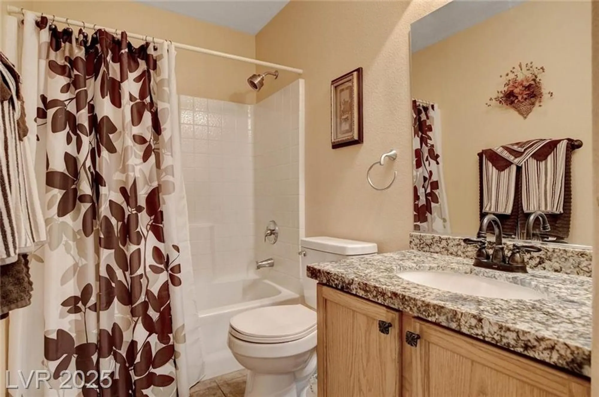 Property Slideshow image 32 of 56 | 5043 mascaro dr, Las Vegas, NV, 89122