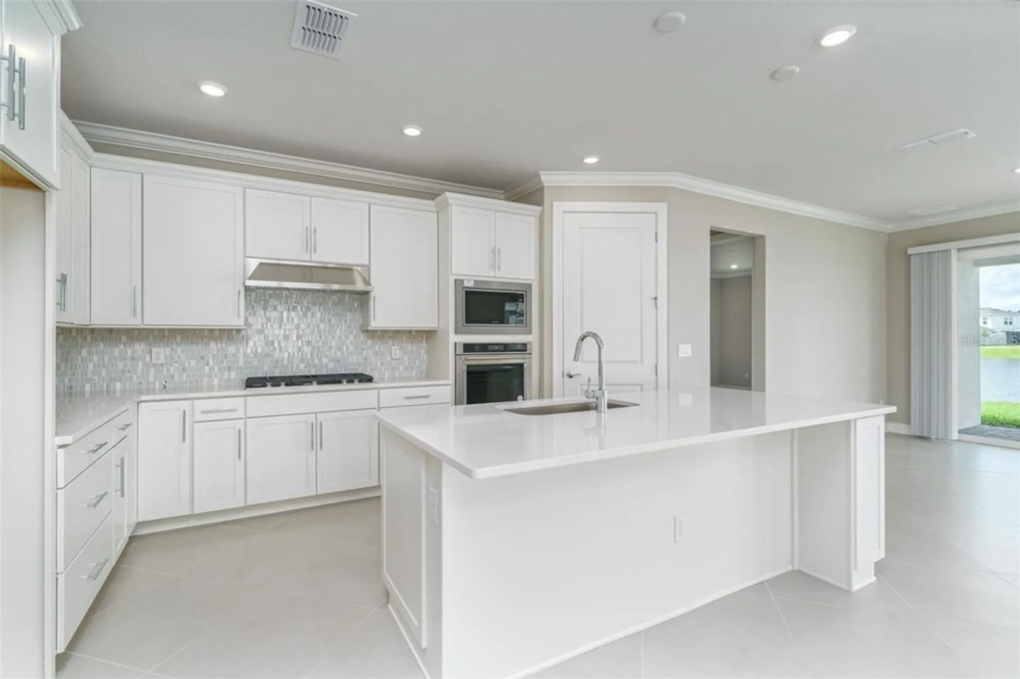 Property Slideshow image 14 of 64 | 2476 pine preserve ct, Saint Cloud, FL, 34771