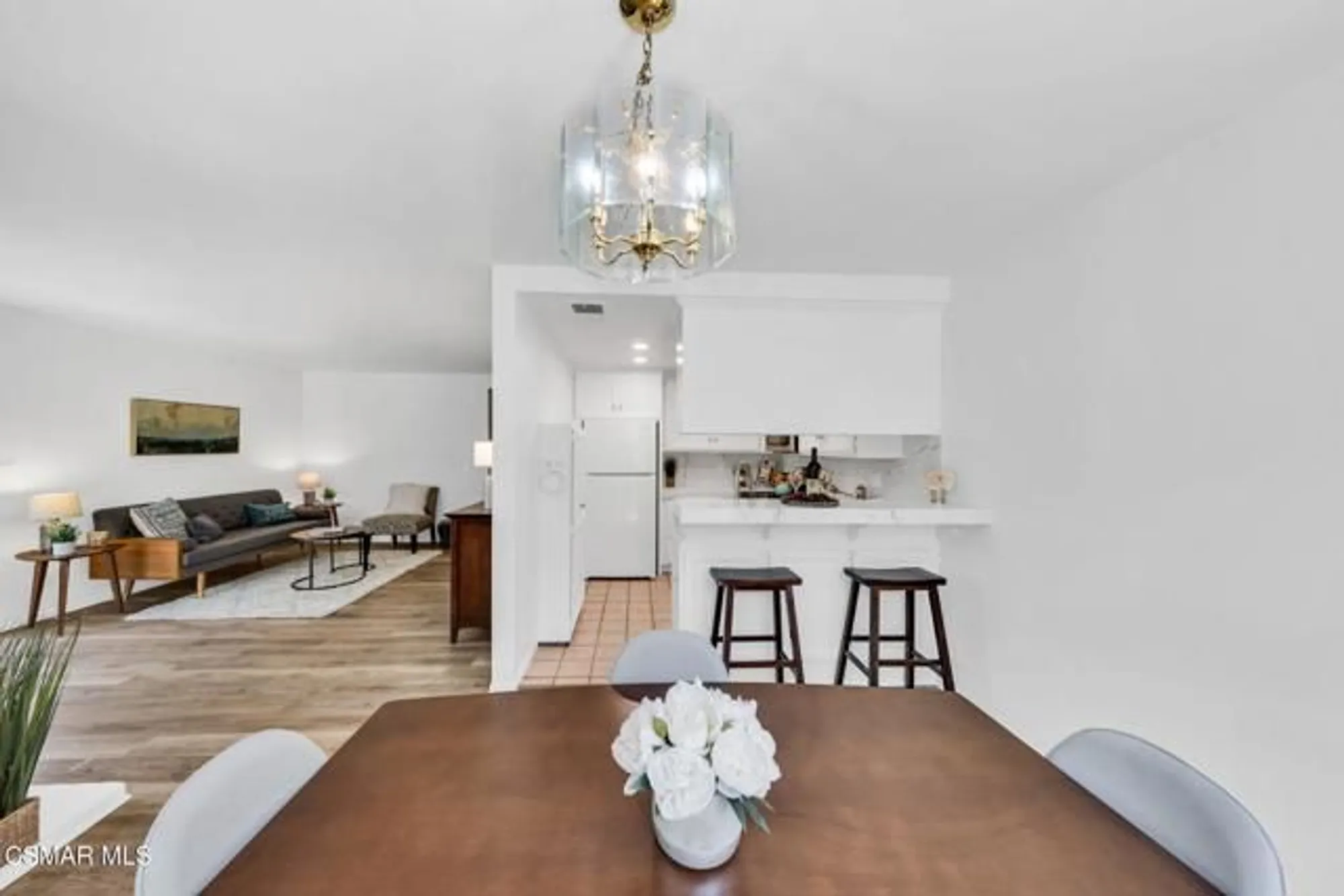 Property Slideshow image 8 of 52 | 224 oakleaf dr apt 102, Thousand Oaks, CA, 91360