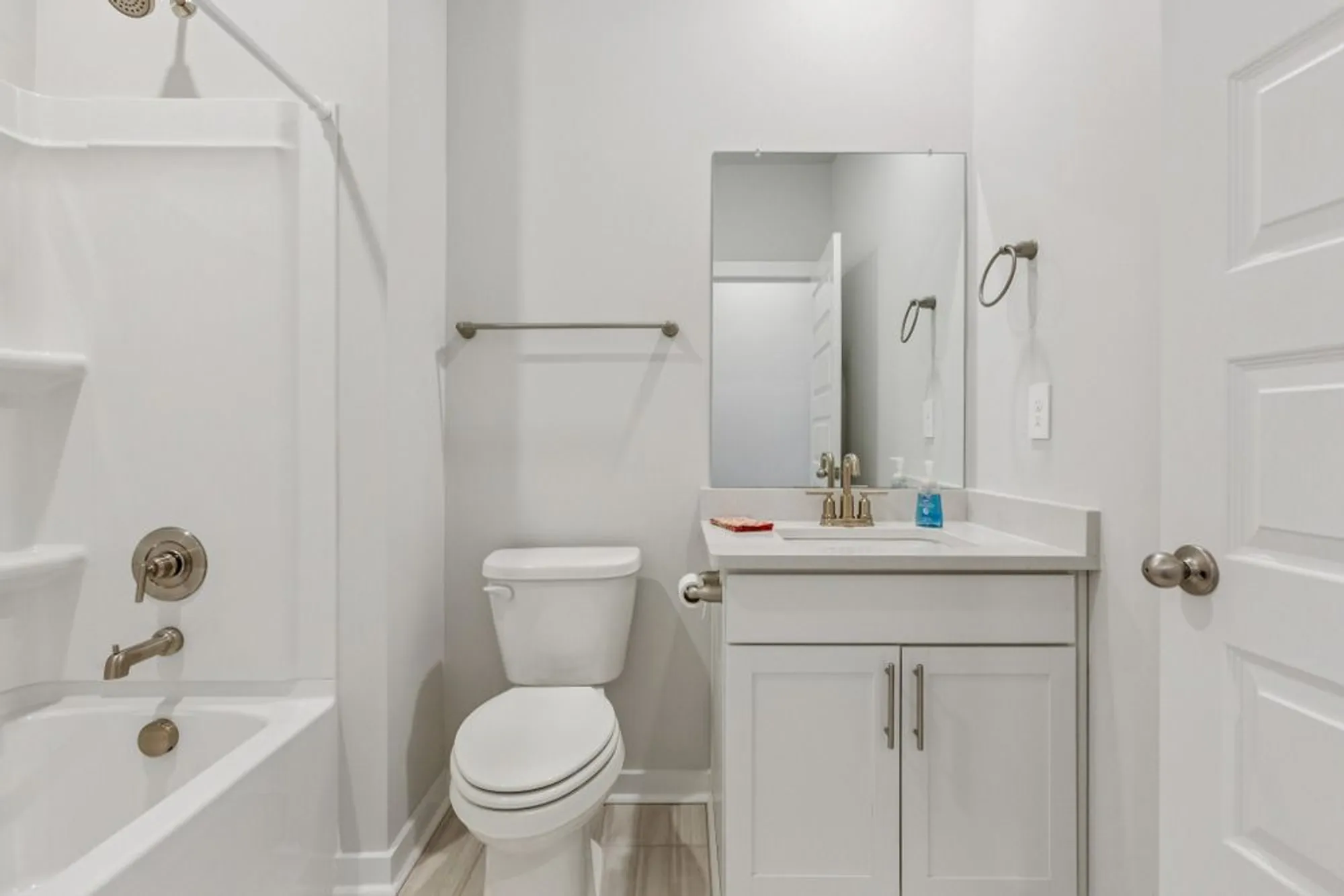 Property Slideshow image 12 of 16 | 2069 holmesburg pvt cir, Gallatin, TN, 37066