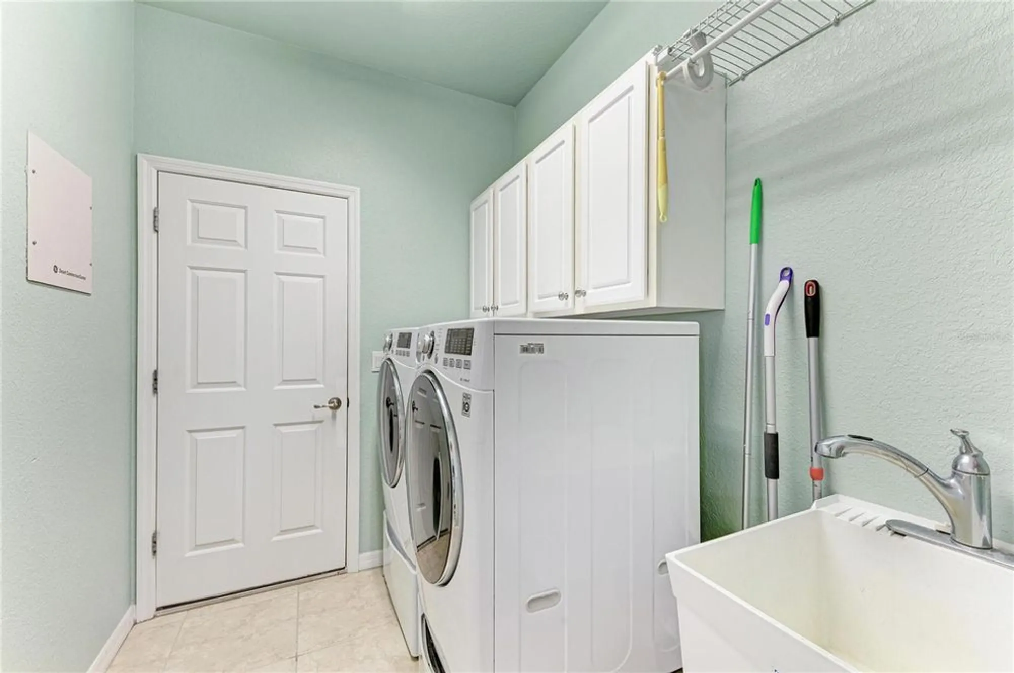 Property Slideshow image 39 of 52 | 212 river enclave ct, Bradenton, FL, 34212