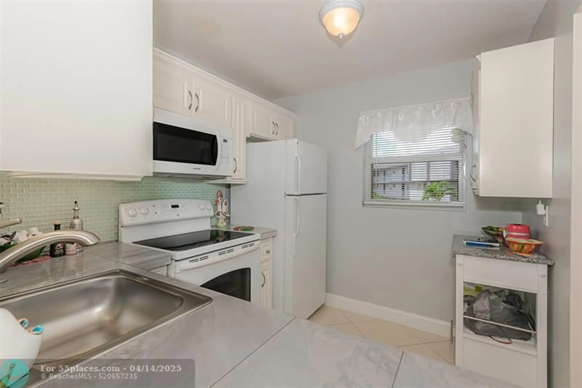 Property Slideshow image 9 of 36 | 2861 nw 47th ter apt 303, Lauderdale Lakes, FL, 33313