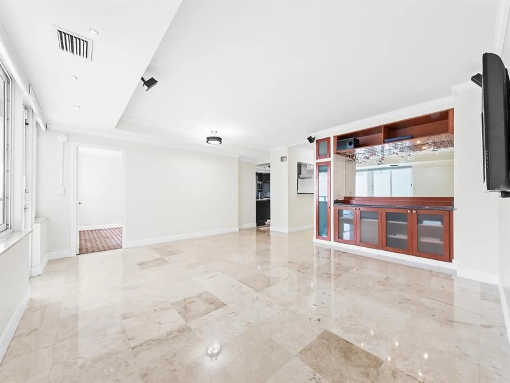 Property Slideshow image 7 of 27 | 3233 ne 34th st 1712, Fort Lauderdale, FL, 33308