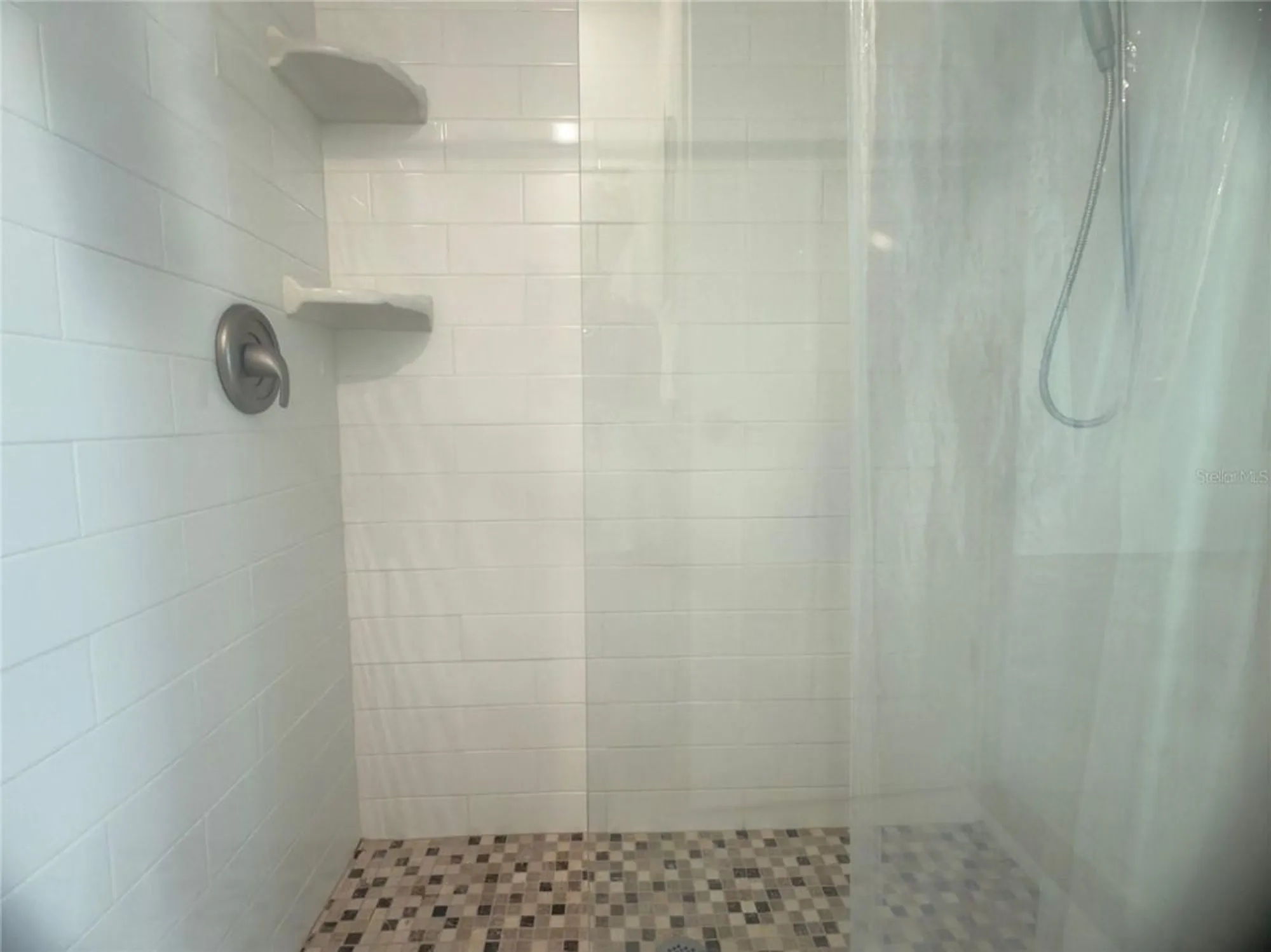 Property Slideshow image 16 of 23 | 4001 oakhurst dr 3119, Sarasota, FL, 34233