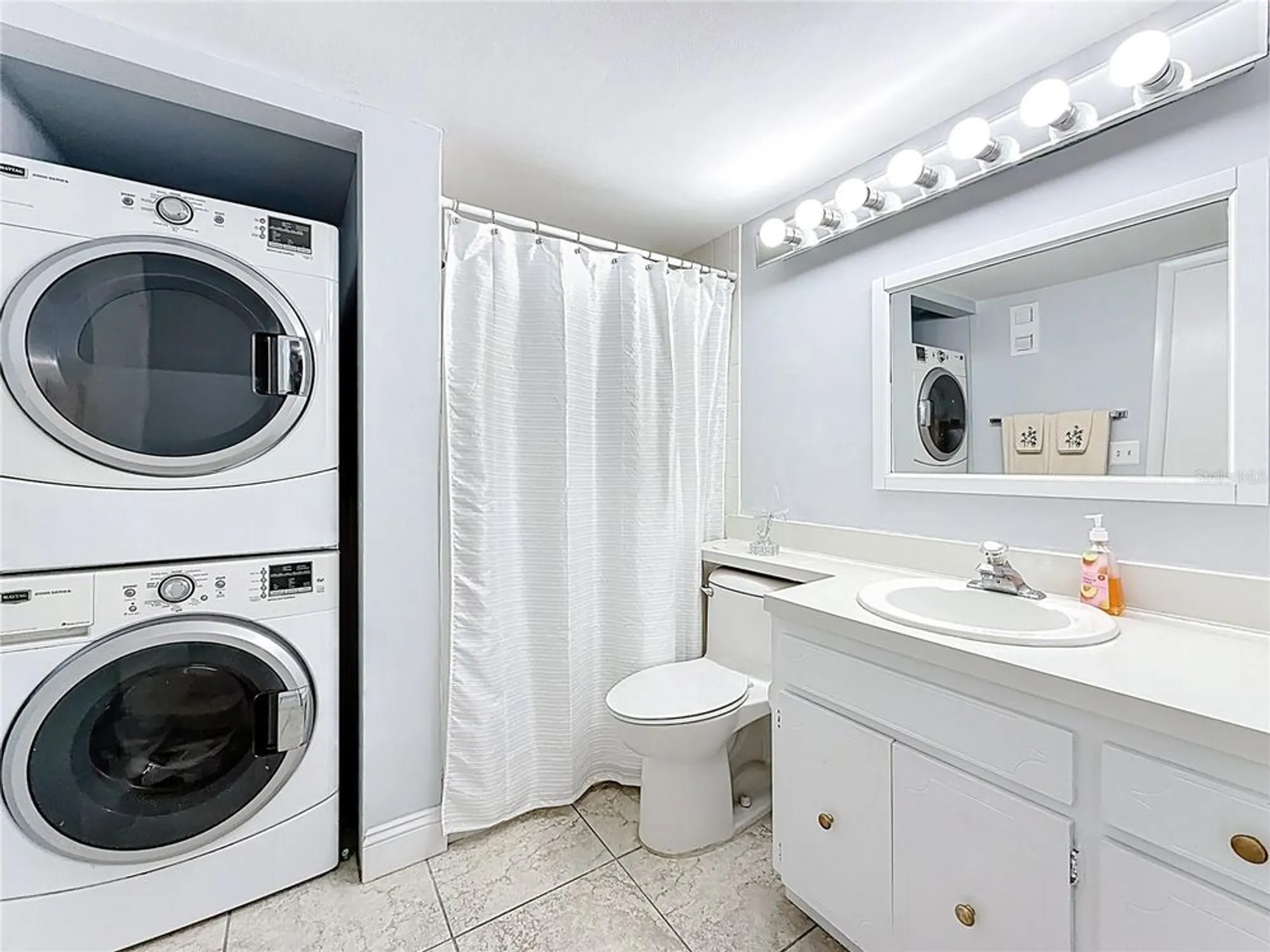 Property Slideshow image 38 of 62 | 7625 sun island dr 307, South Pasadena, FL, 33707