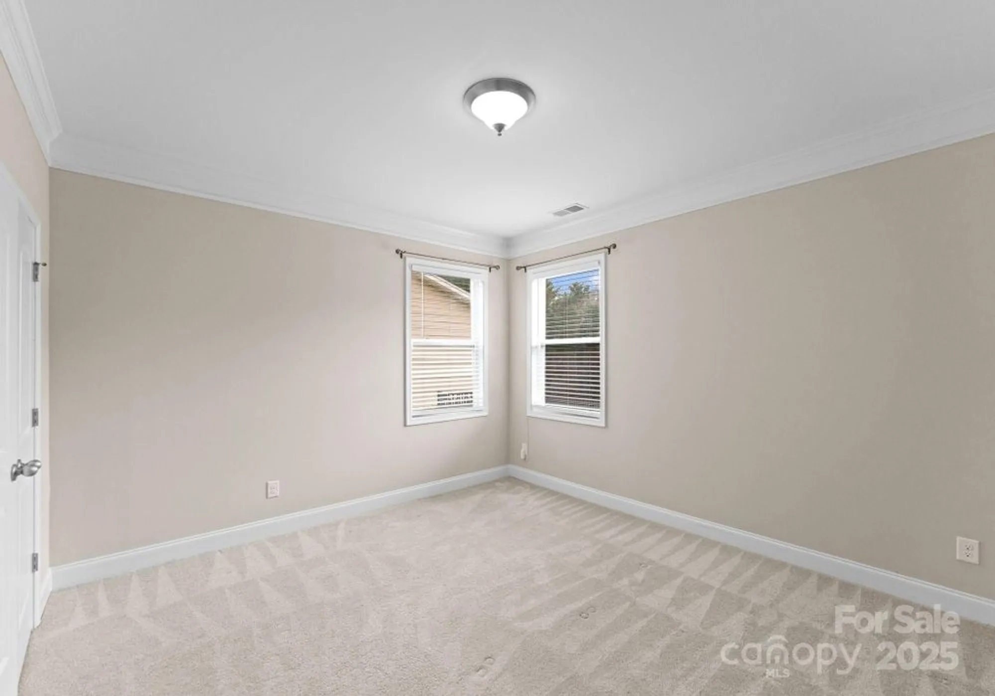 Property Slideshow image 29 of 39 | 8830 artesa mill ln, Charlotte, NC, 28214