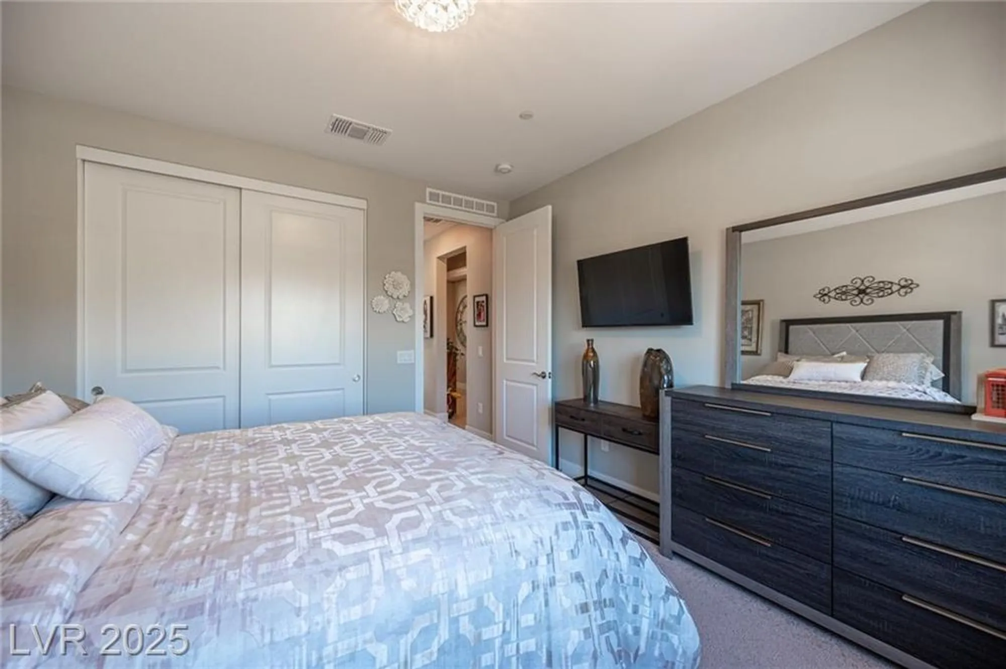 Property Slideshow image 42 of 55 | 35 cliffwater st, Henderson, NV, 89011