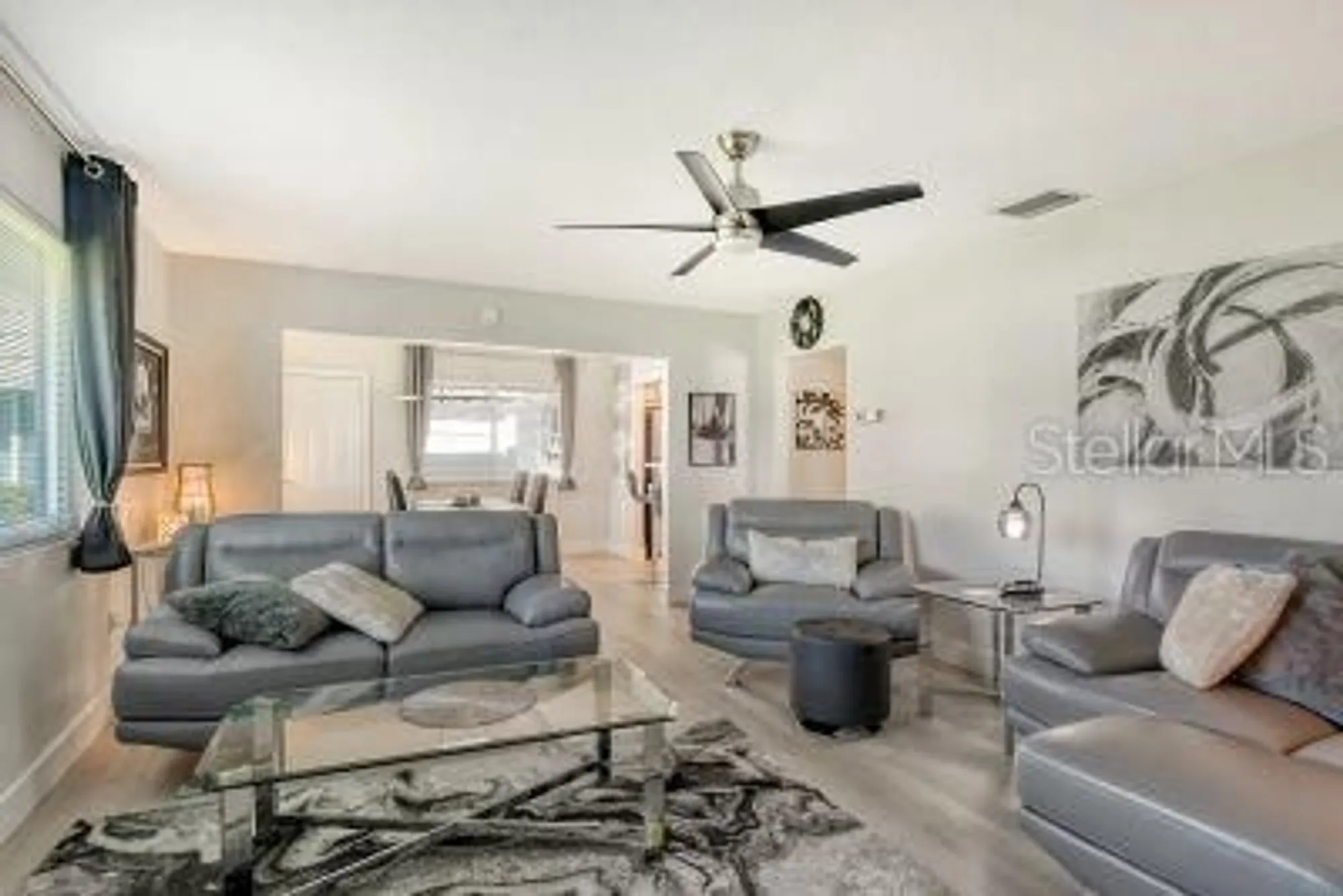 Property Slideshow image 13 of 37 | 2607 riverbluff pkwy # v145, Sarasota, FL, 34231