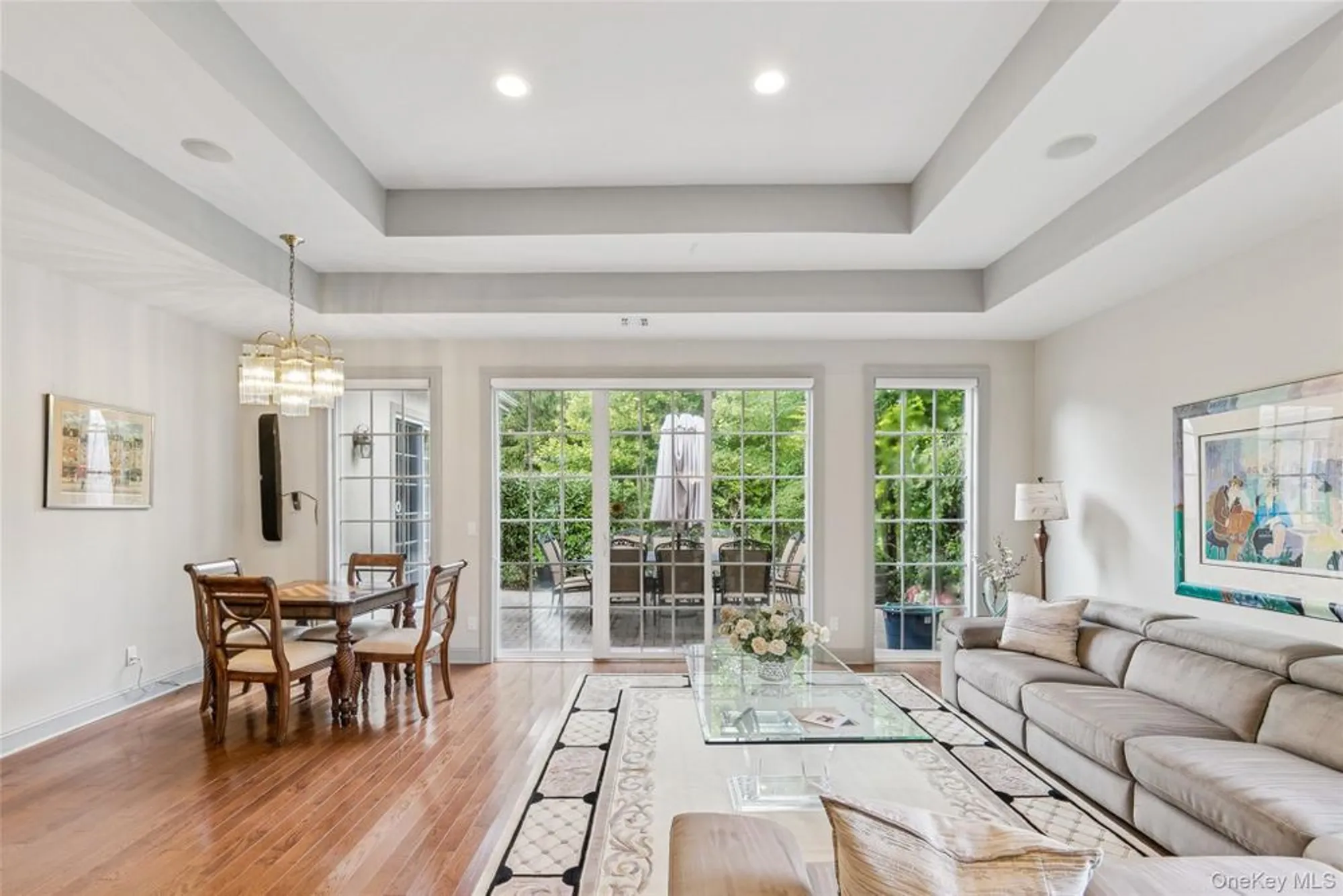 Property Slideshow image 20 of 31 | 382 altessa blvd, Melville, NY, 11747