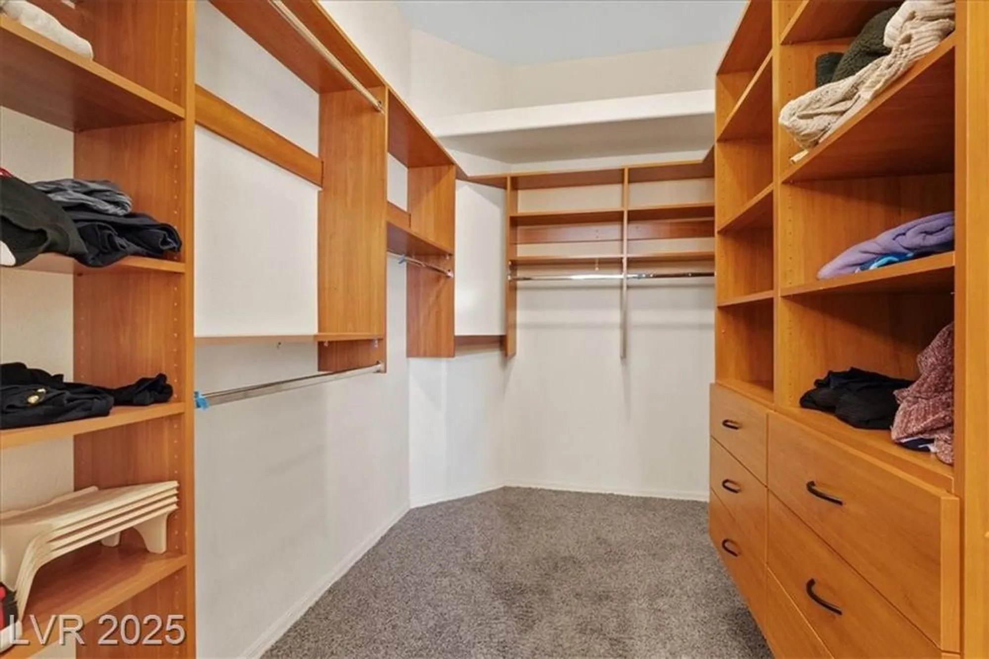 Property Slideshow image 31 of 48 | 10648 clarion ln, Las Vegas, NV, 89134