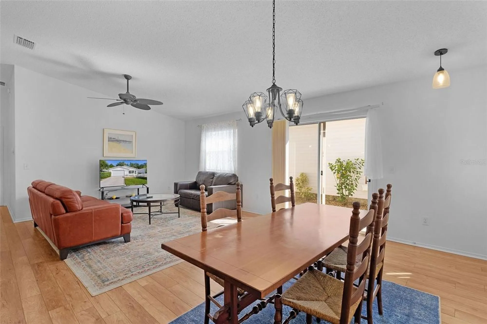 Property Slideshow image 10 of 38 | 297 emmalee pl, The Villages, FL, 32162