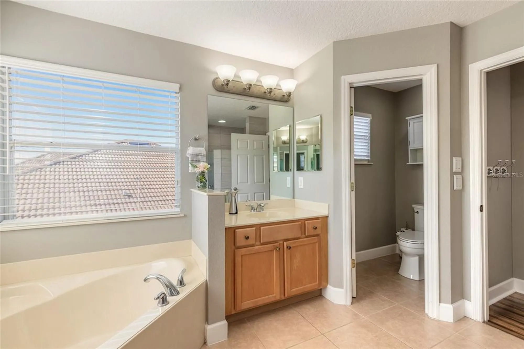 Property Slideshow image 33 of 67 | 495 venetian villa dr, New Smyrna Beach, FL, 32168