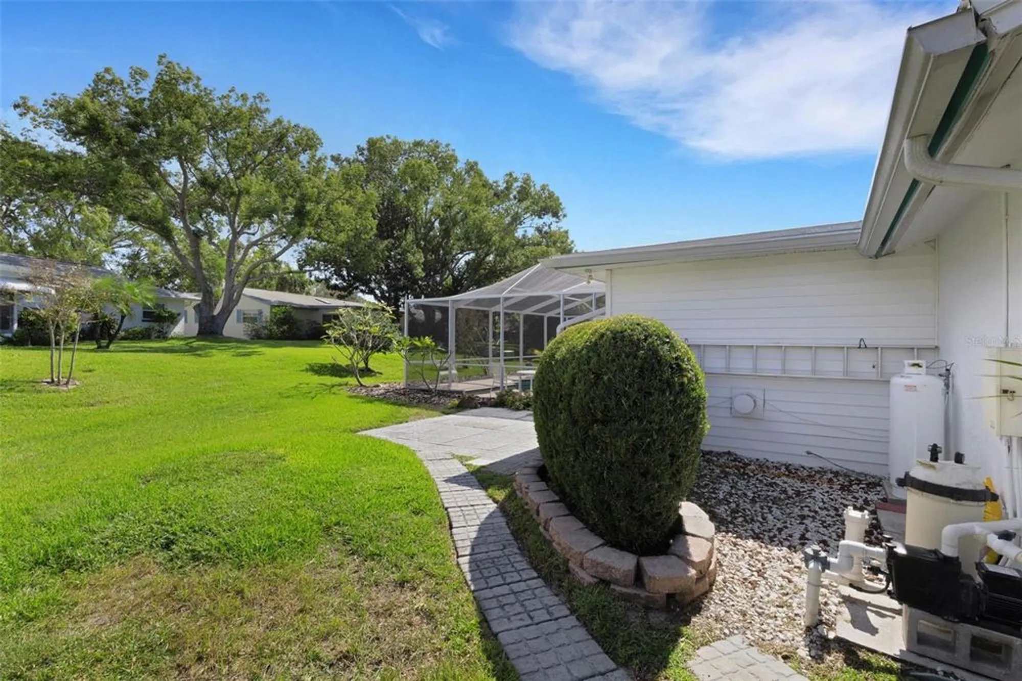 Property Slideshow image 52 of 96 | 2880 doone cir, Palm Harbor, FL, 34684