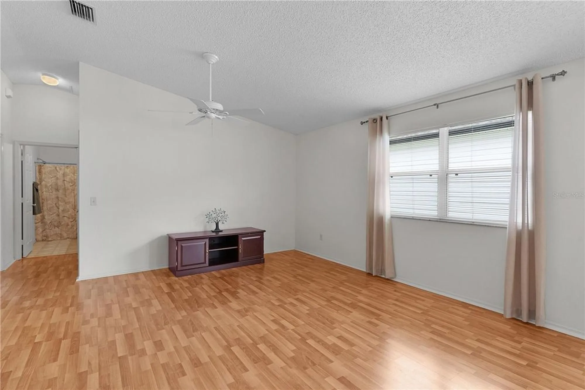 Property Slideshow image 12 of 43 | 424 rose croft ter, The Villages, FL, 32162