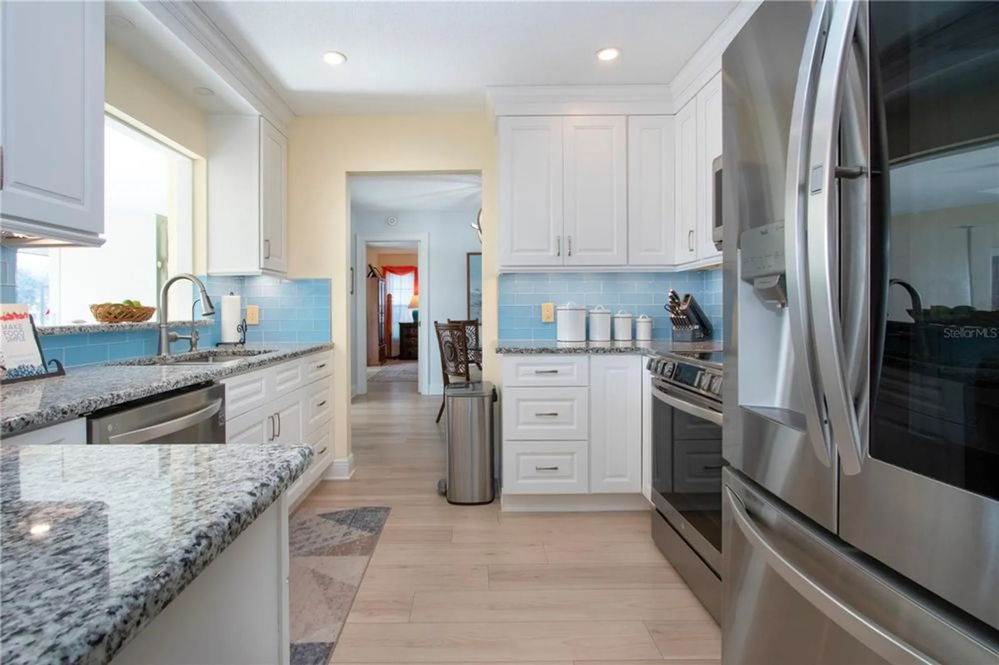 Property Slideshow image 26 of 69 | 2016 east view dr, Sun City Center, FL, 33573