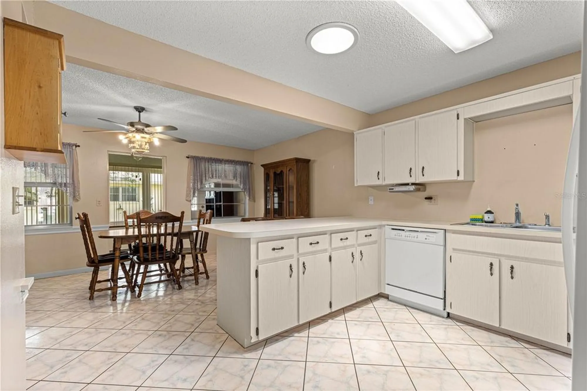 Property Slideshow image 16 of 37 | 8625 sw 94th ln a, Ocala, FL, 34481
