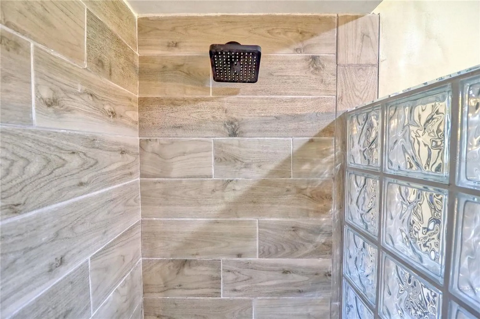 Property Slideshow image 40 of 77 | 7149 fairway bend cir, Sarasota, FL, 34243