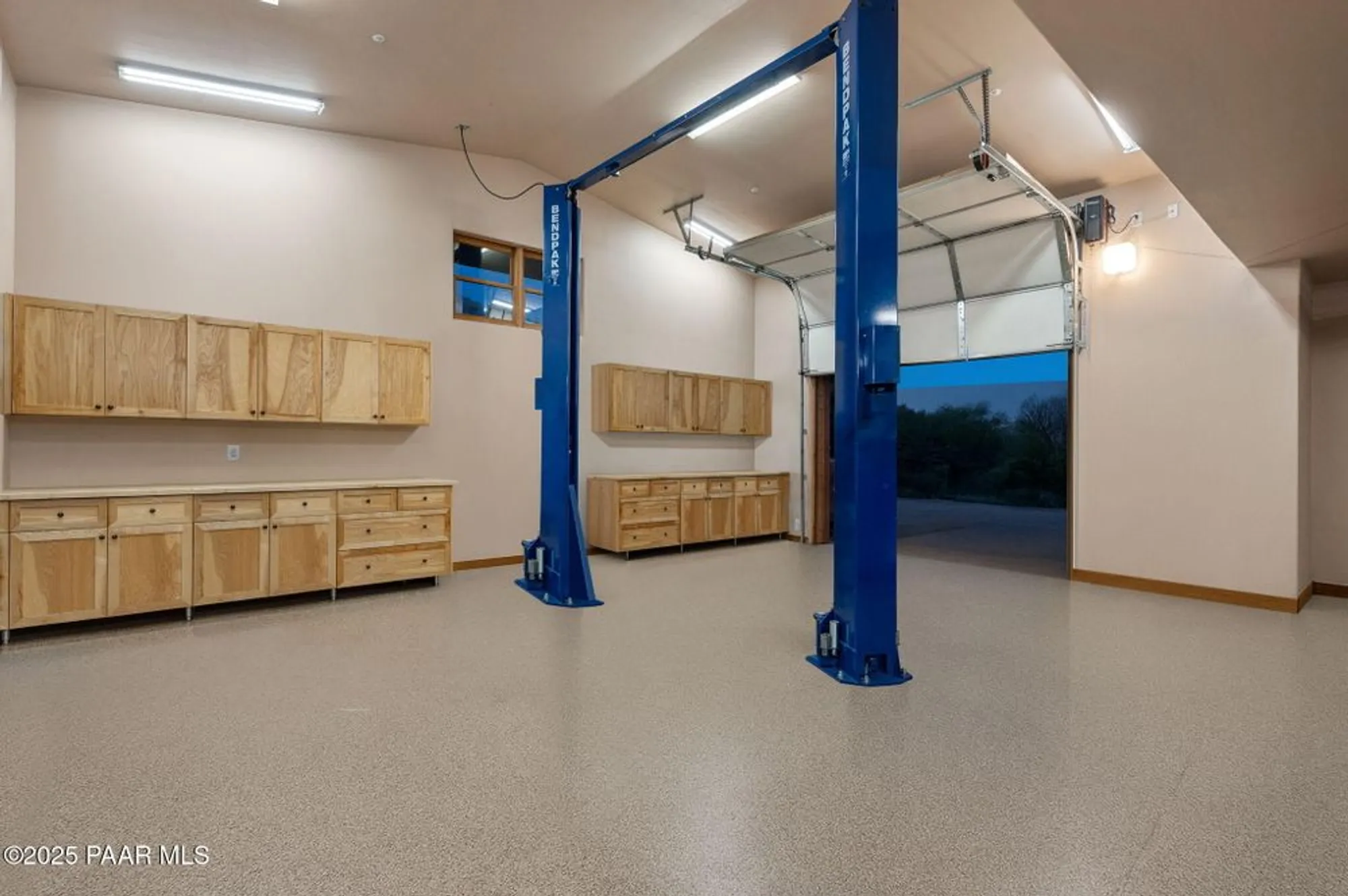 Property Slideshow image 32 of 59 | 14235 n three sisters dr, Prescott, AZ, 86305