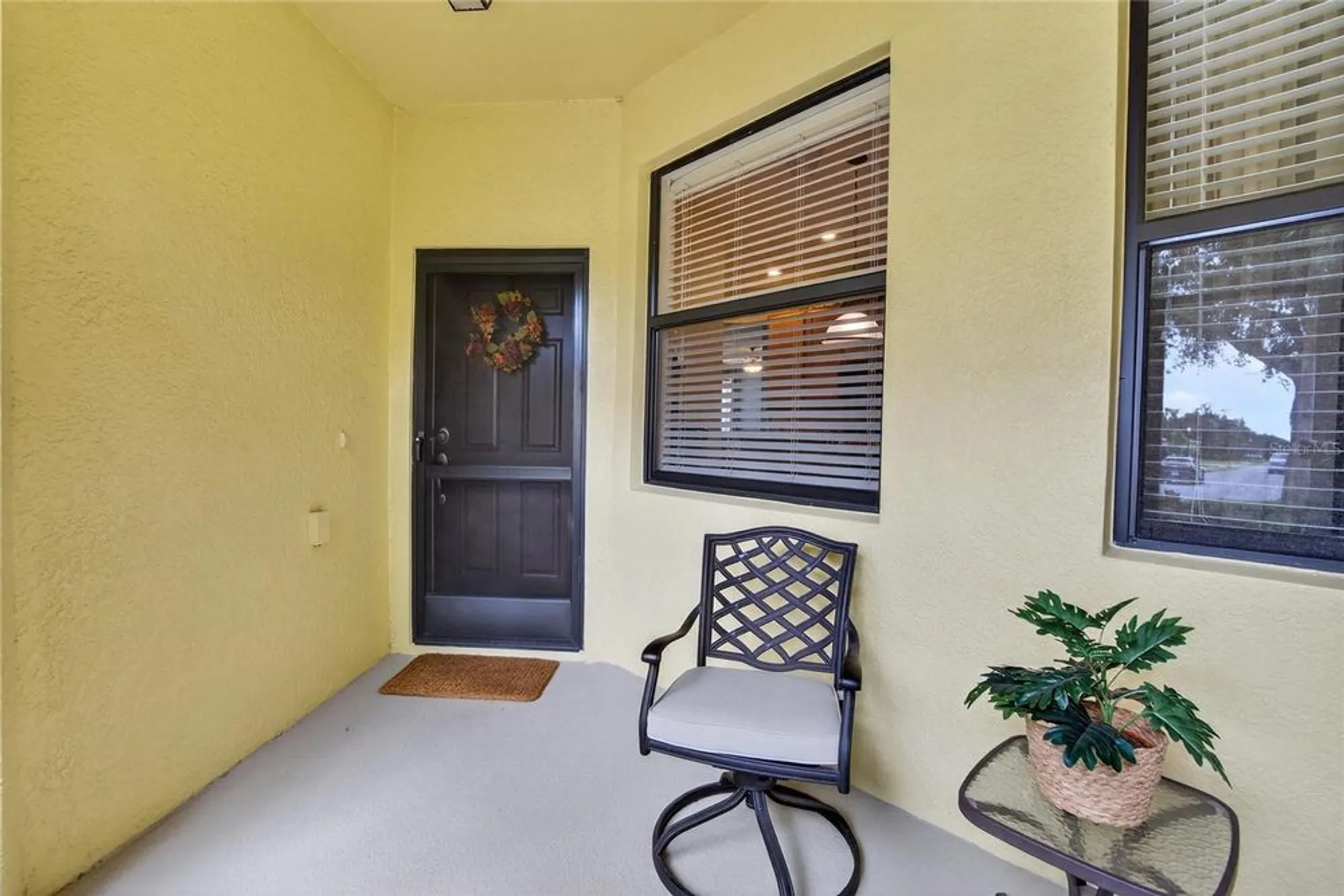 Property Slideshow image 7 of 58 | 307 bluewater falls ct, Apollo Beach, FL, 33572
