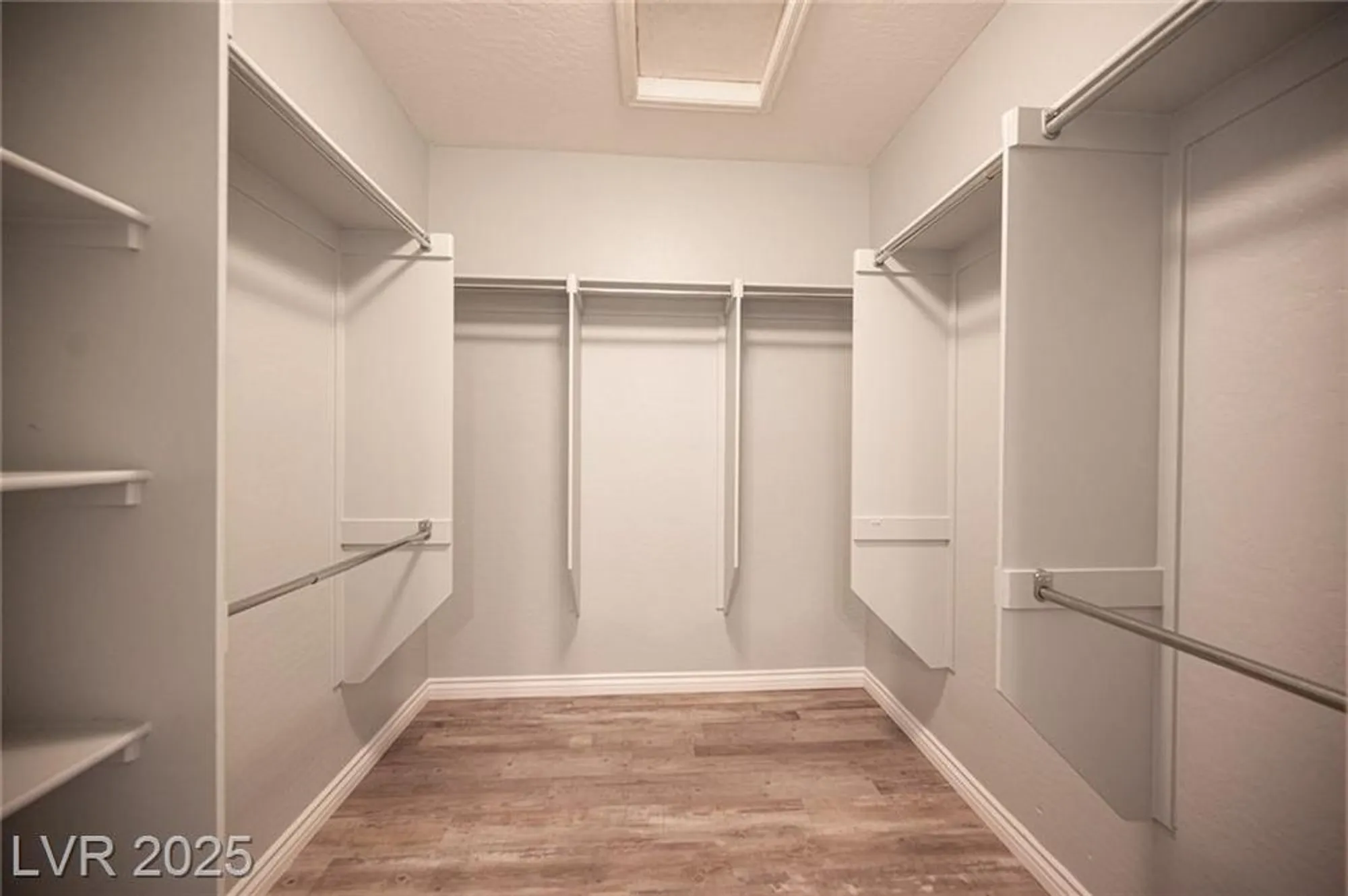 Property Slideshow image 21 of 43 | 2545 divine sky dr, Henderson, NV, 89044