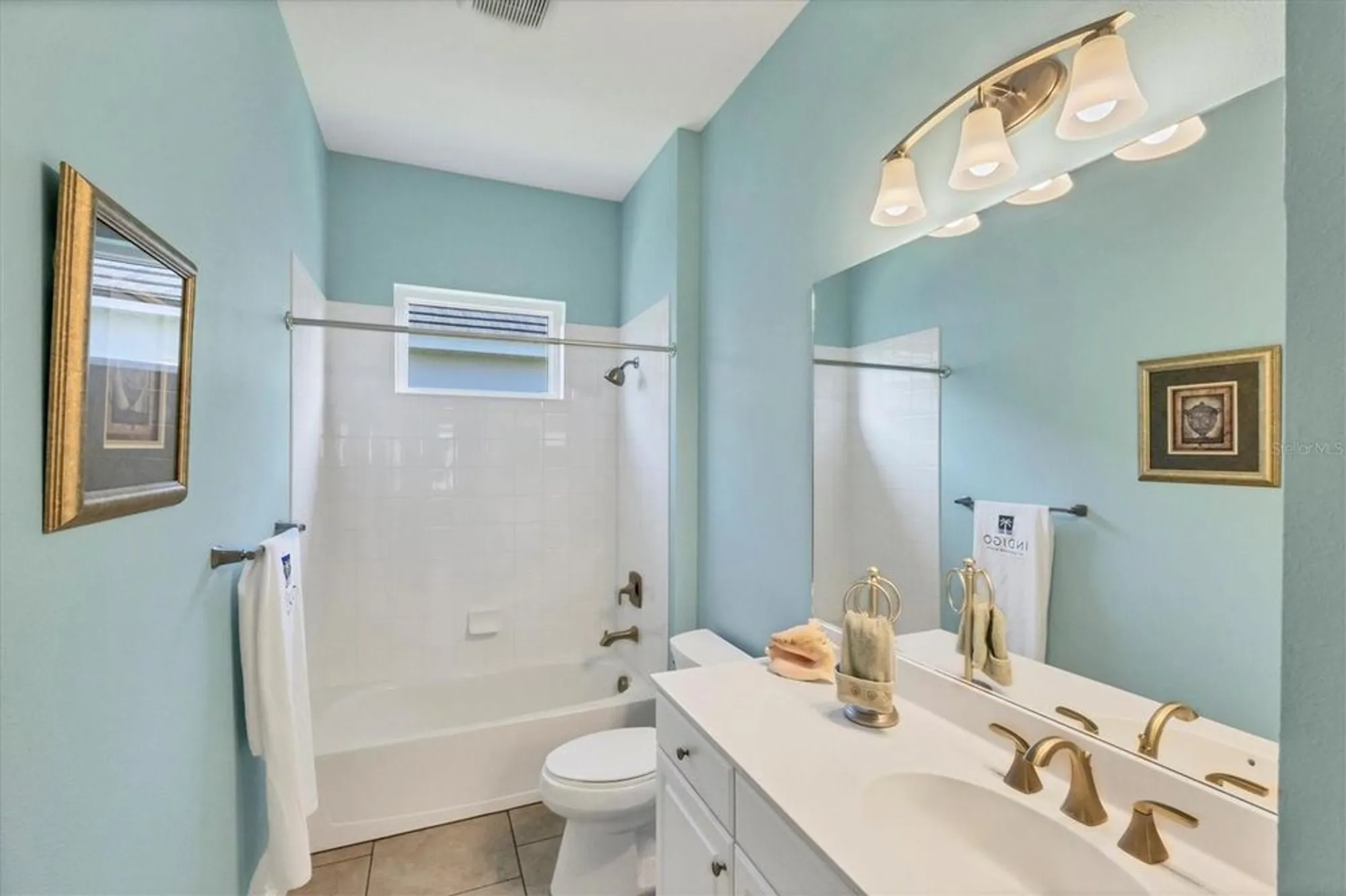 Property Slideshow image 36 of 83 | 4118 midnight blue run, Bradenton, FL, 34211