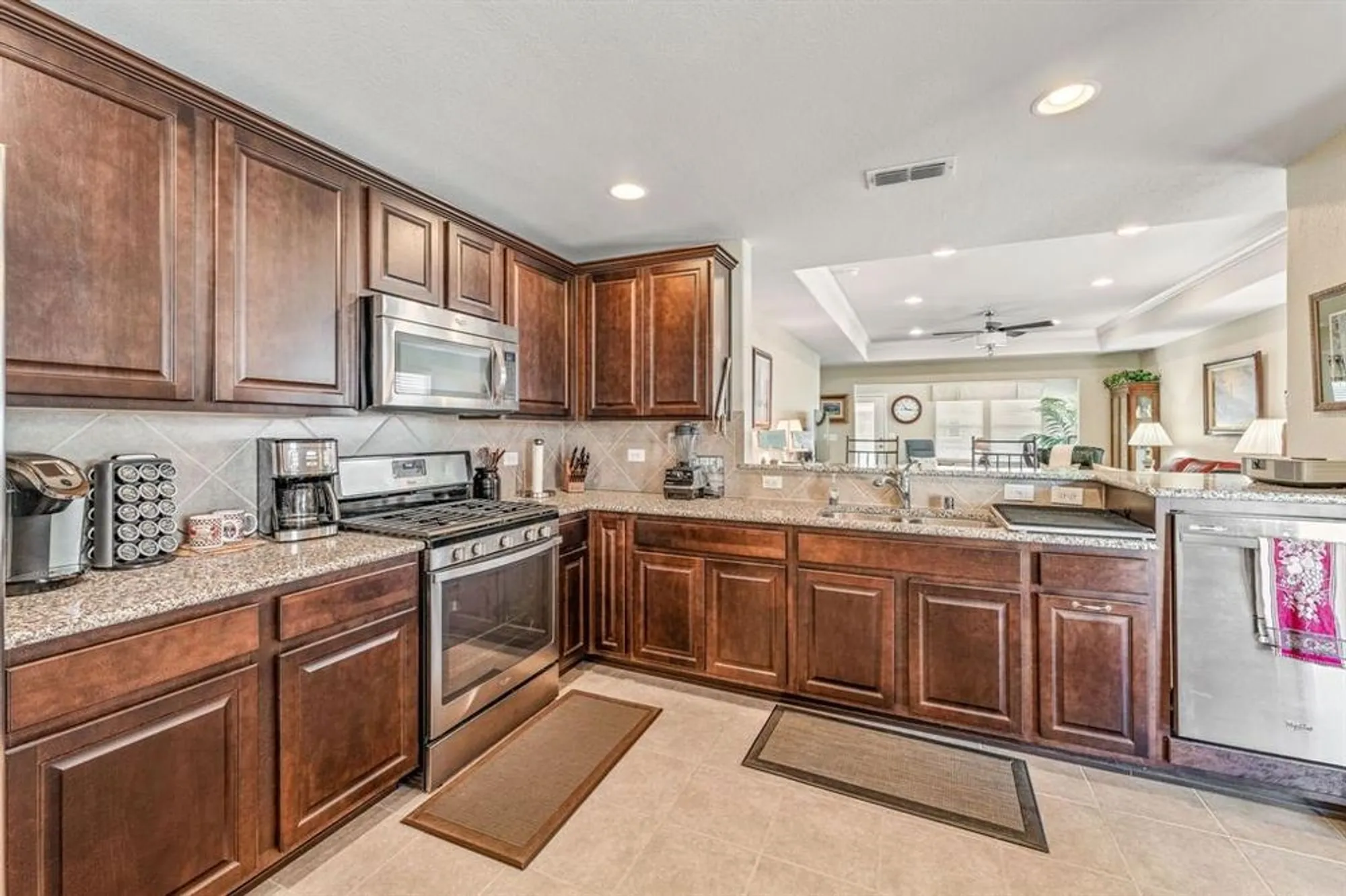 Property Slideshow image 8 of 33 | 3083 oyster bay dr, Frisco, TX, 75036