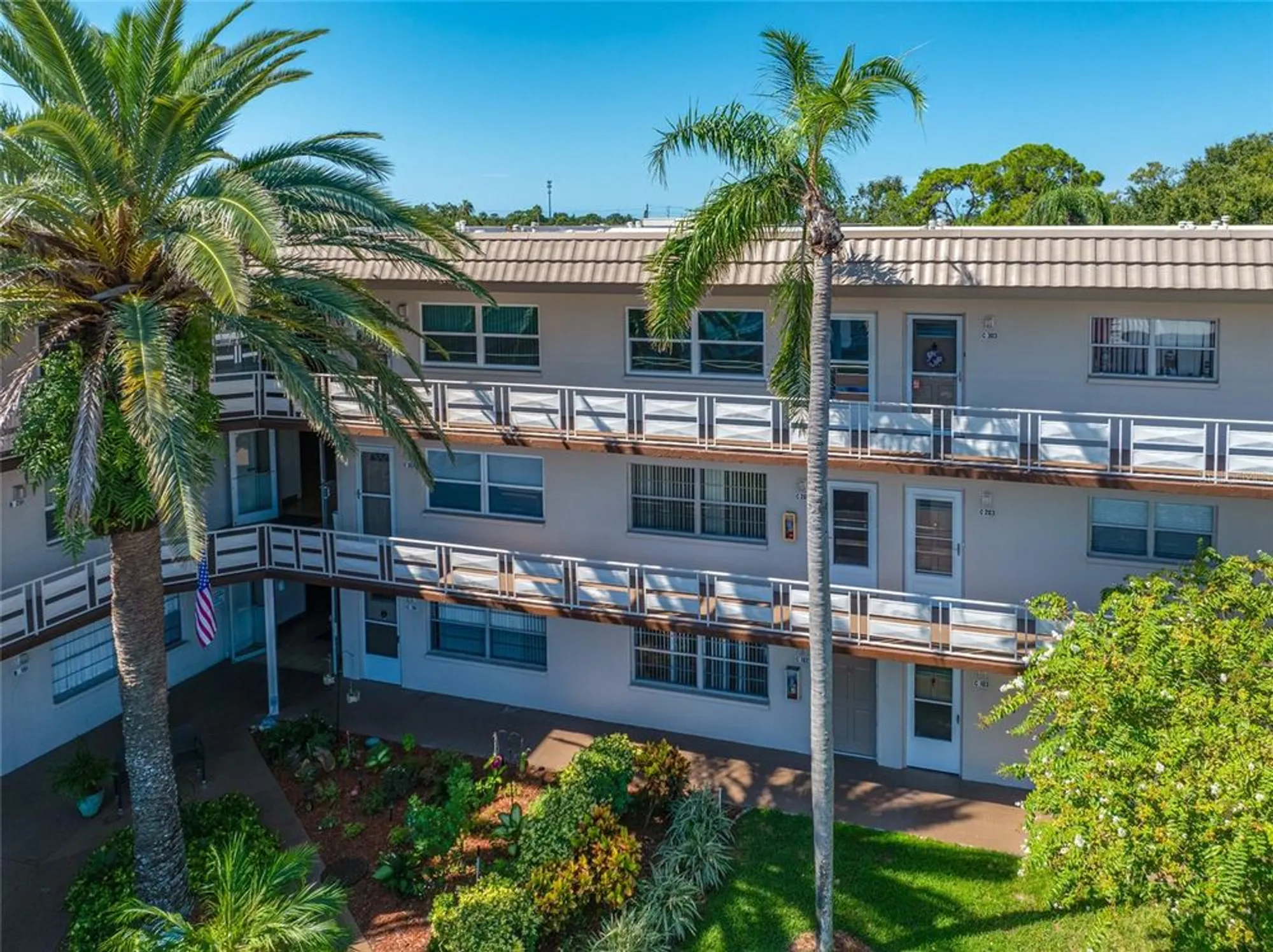 Property Slideshow image 36 of 36 | 5530 80th st n unit c302, St Petersburg, FL, 33709