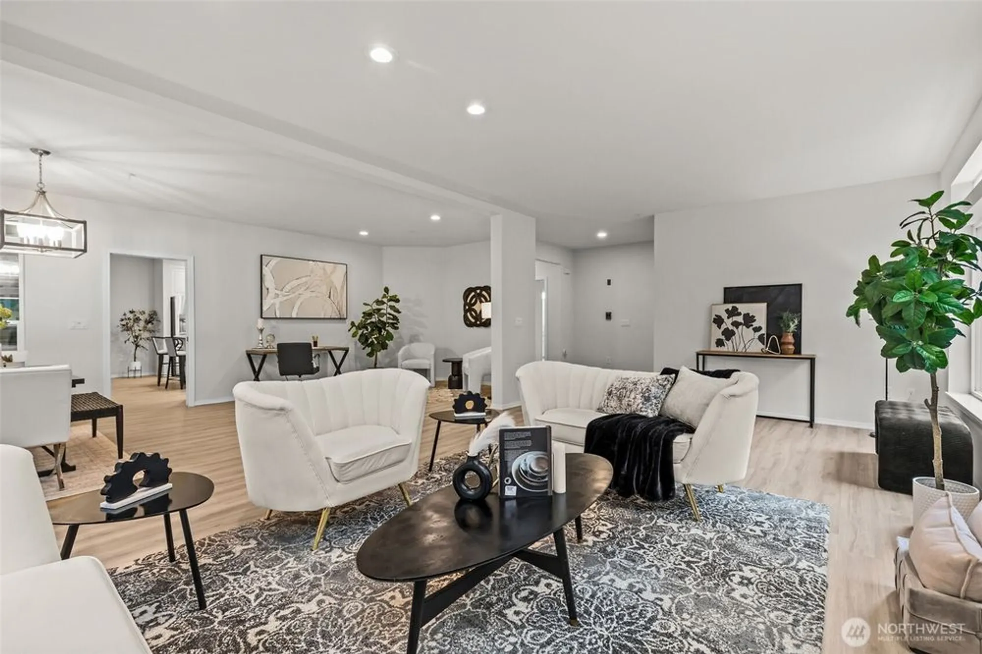 Property Slideshow image 6 of 40 | 22637 se 44th ln, Issaquah, WA, 98029