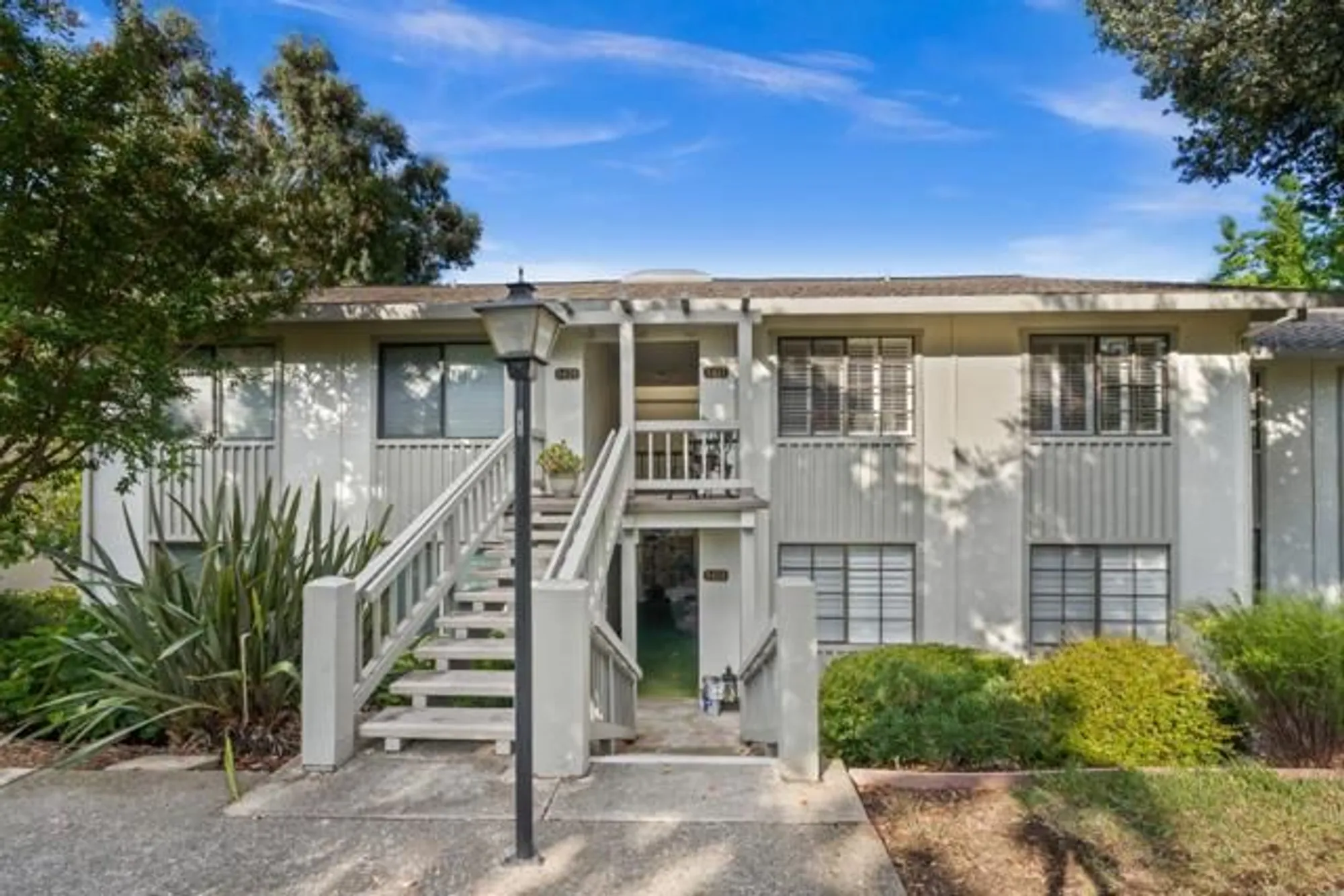 Property Slideshow image 1 of 44 | 5437 cribari grn, San Jose, CA, 95135