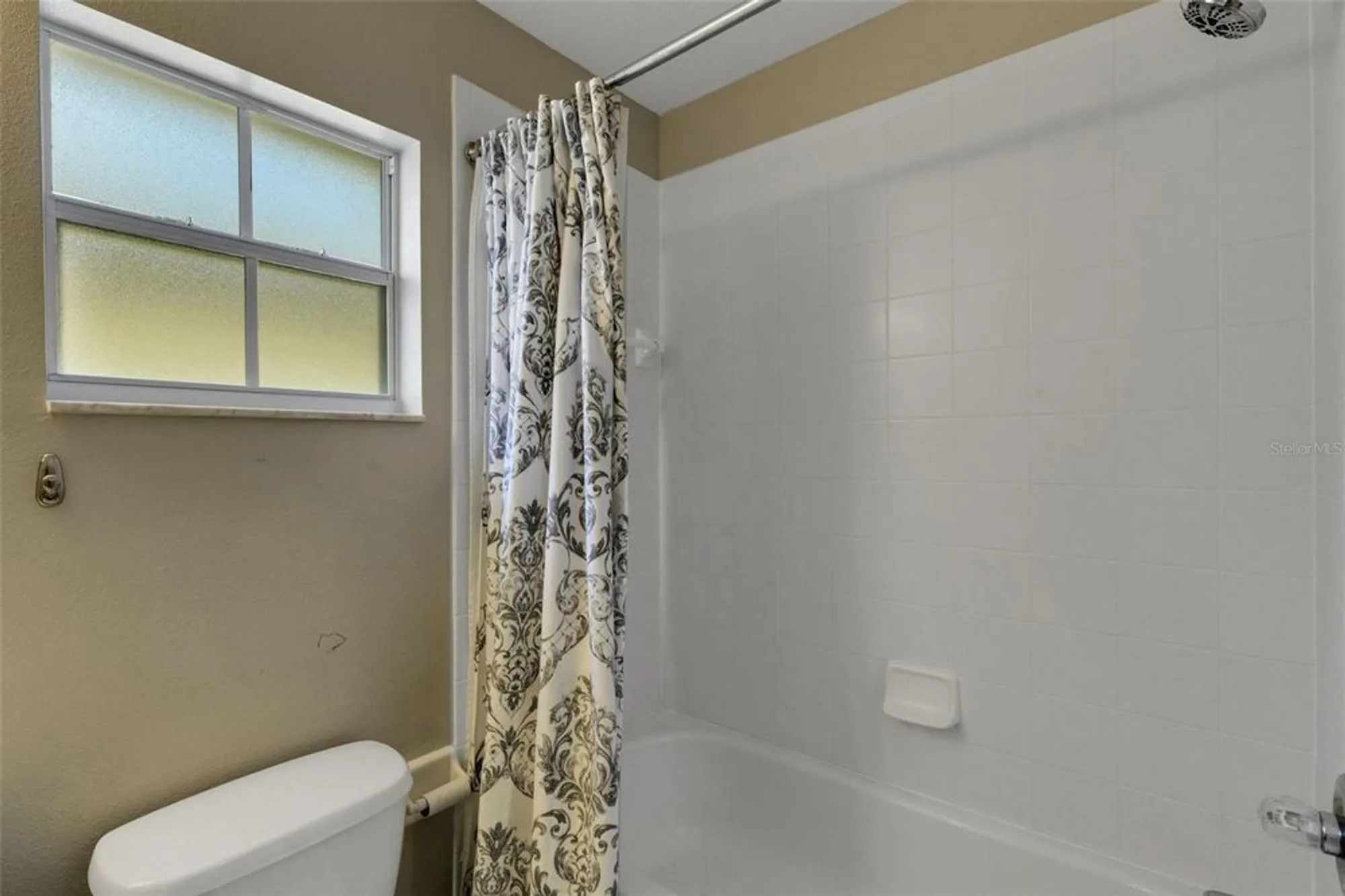 Property Slideshow image 32 of 68 | 540 vista oaks way, Davenport, FL, 33837