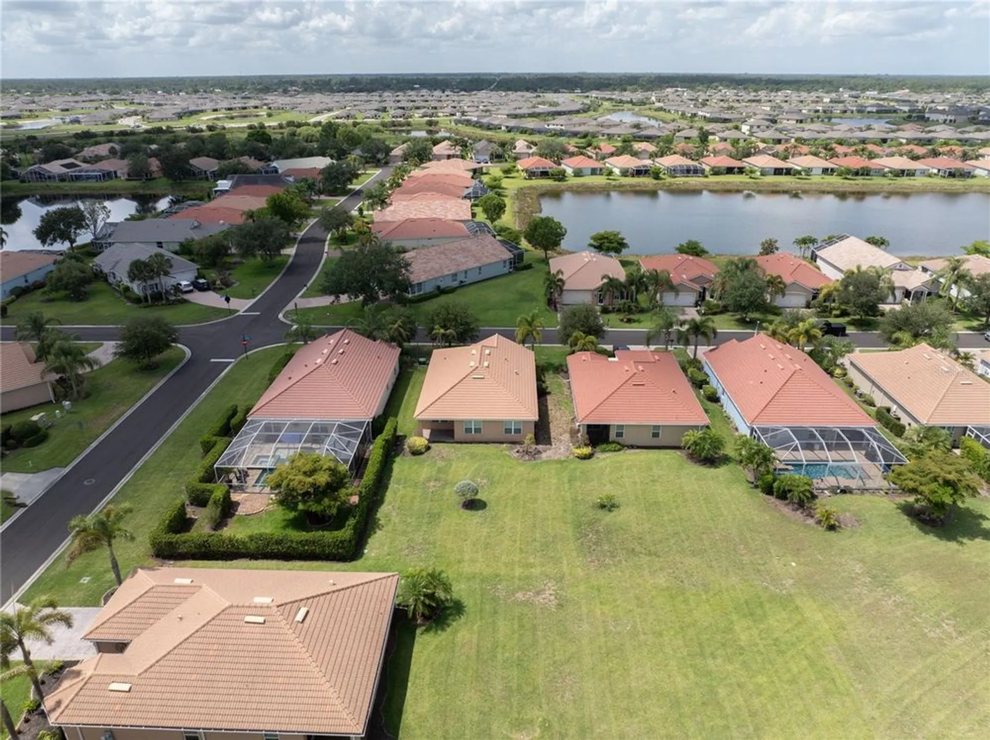 Property Slideshow image 11 of 48 | 15268 yellow wood dr, Alva, FL, 33920