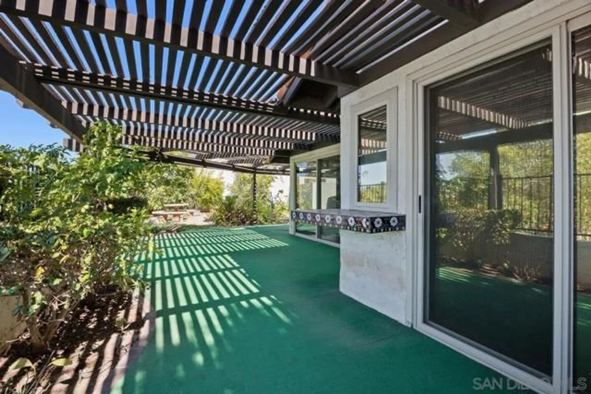 Property Slideshow image 19 of 29 | 17604 camino ancho, San Diego, CA, 92128