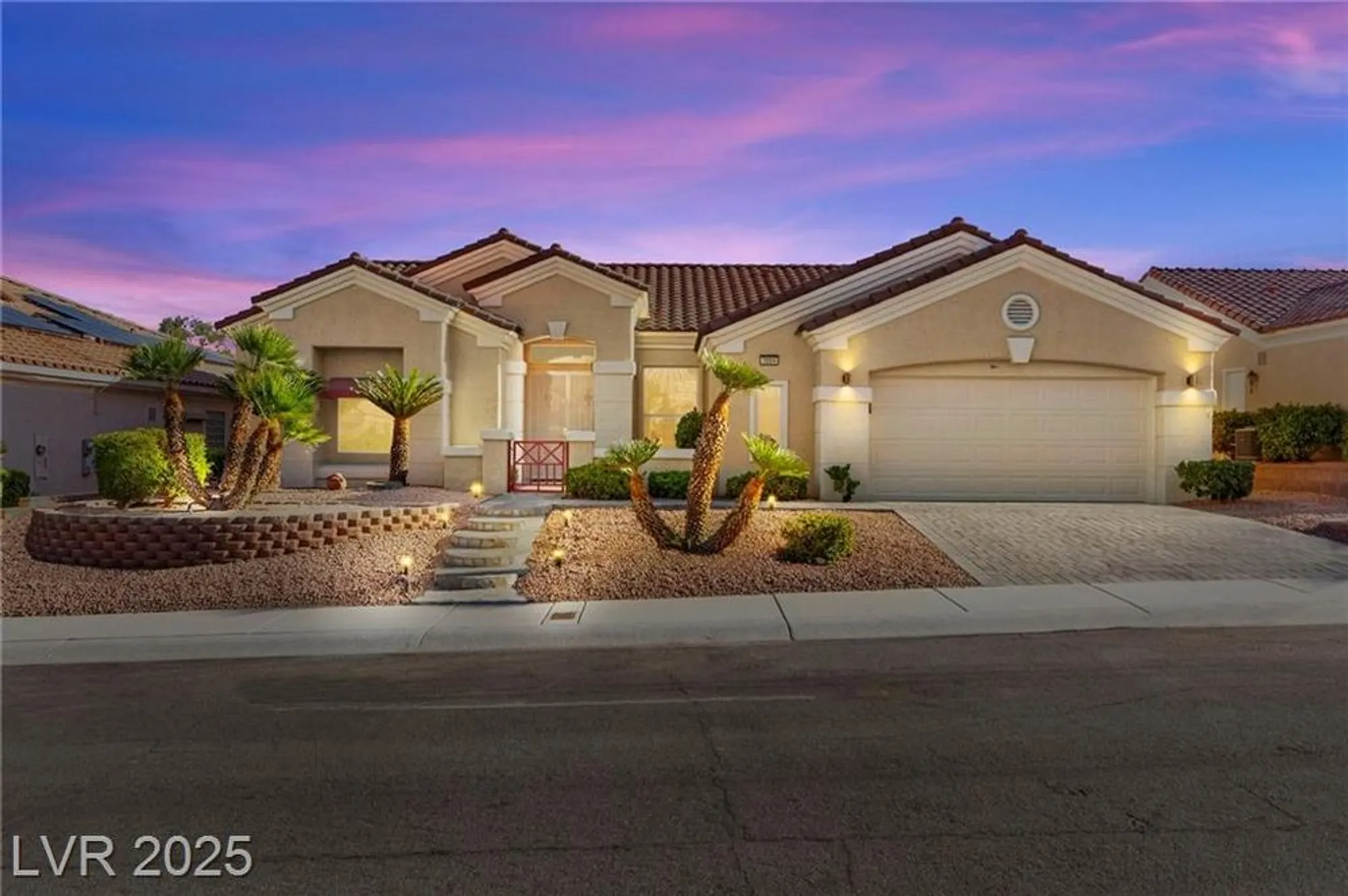 Property Slideshow image 72 of 99 | 3004 darby falls dr, Las Vegas, NV, 89134