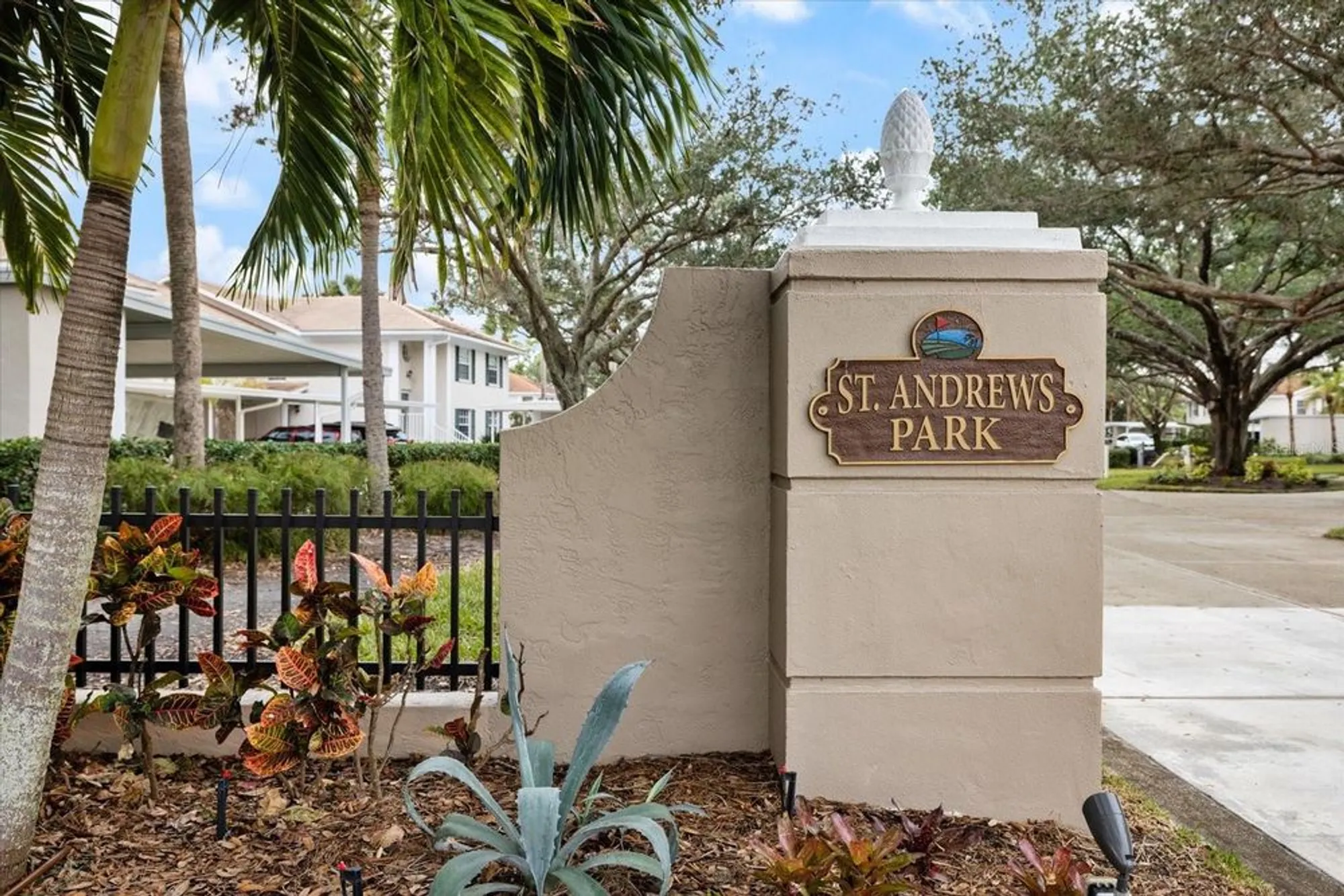 Property Slideshow image 39 of 40 | 900 paisley ct 1, Venice, FL, 34293