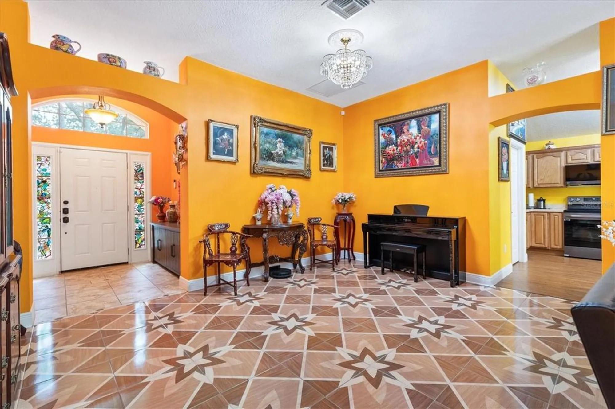 Property Slideshow image 4 of 29 | 39911 bayview dr, Lady Lake, FL, 32159