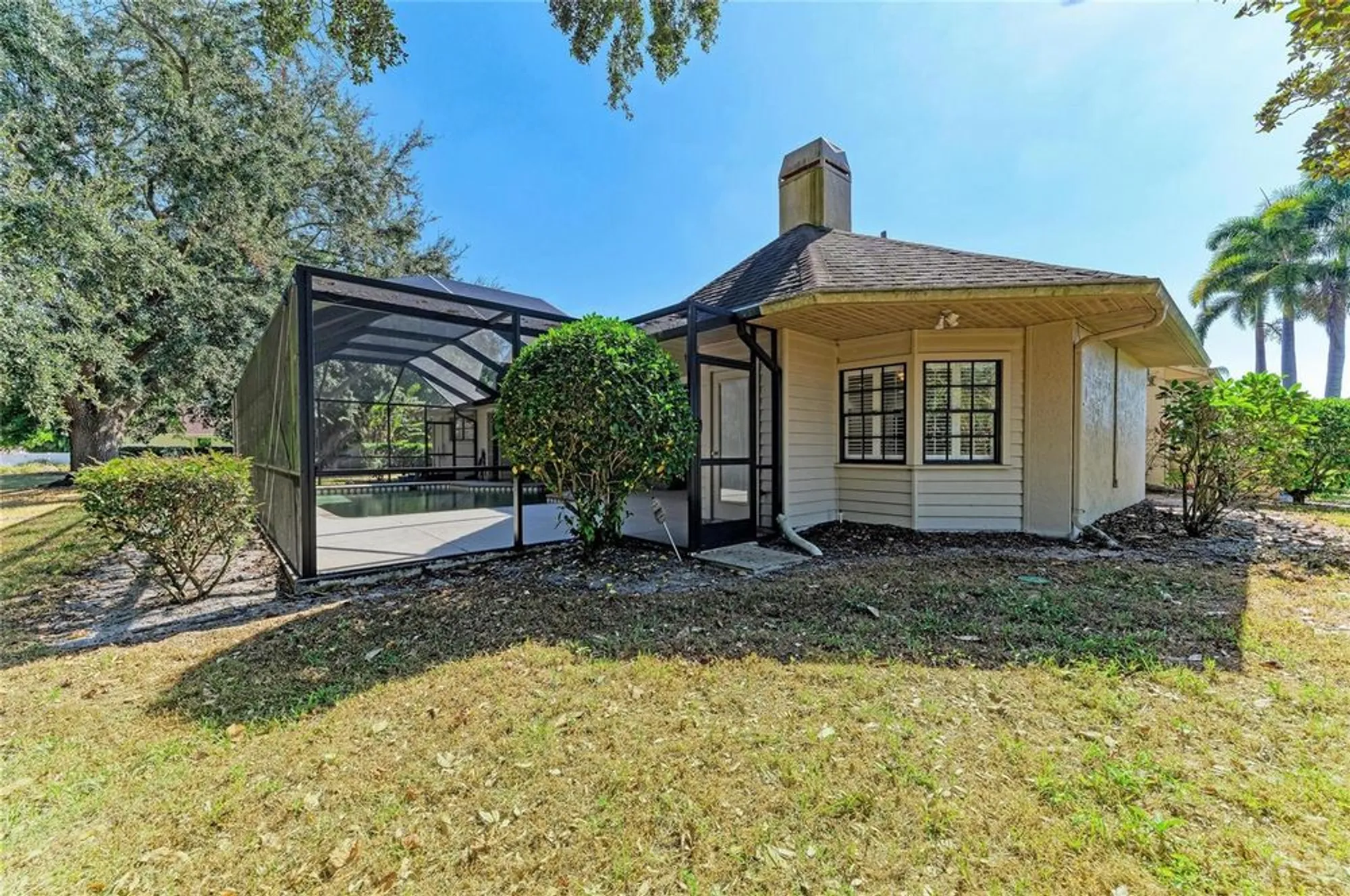 Property Slideshow image 64 of 83 | 5668 country lakes dr, Sarasota, FL, 34243