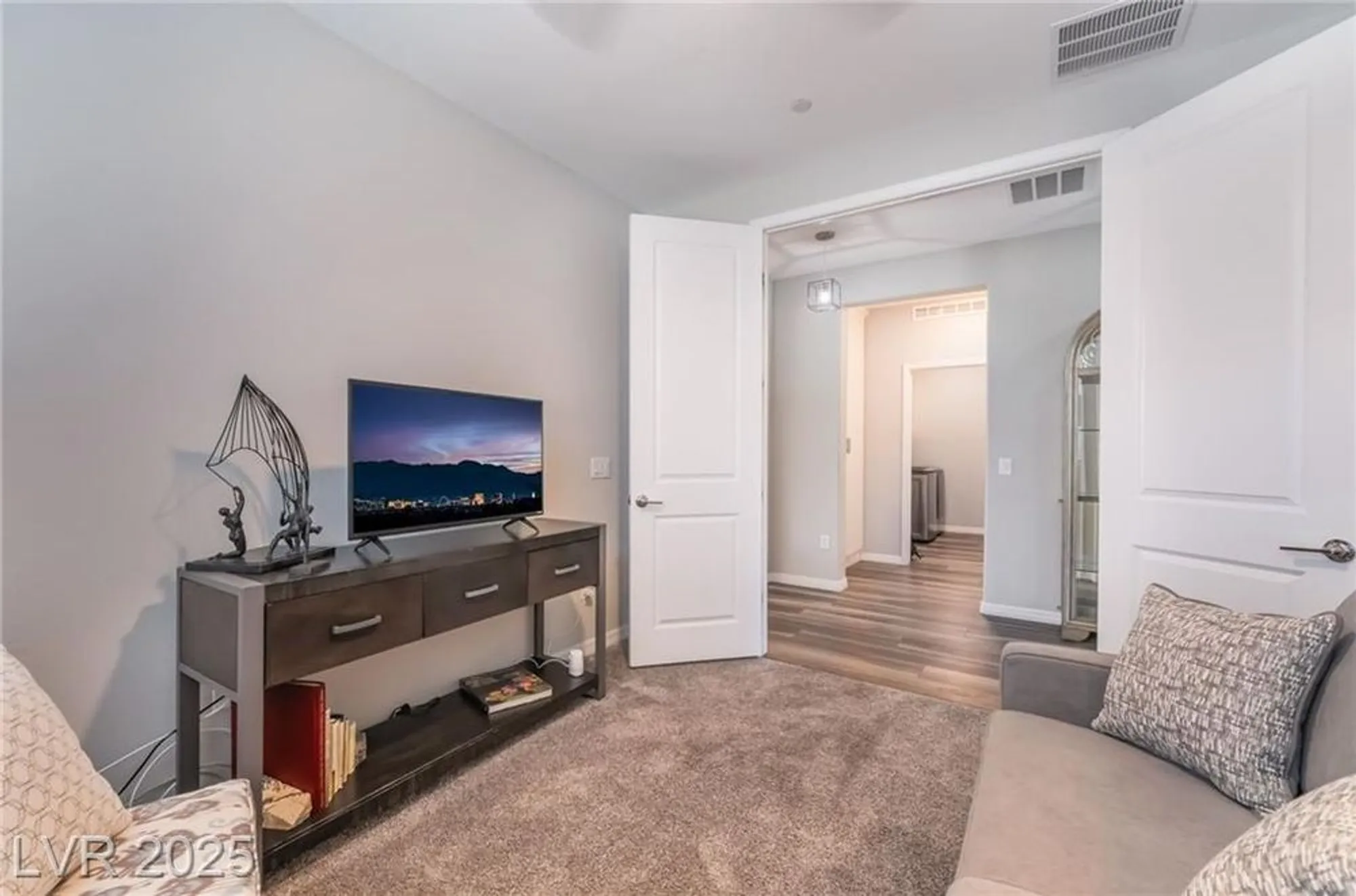 Property Slideshow image 5 of 44 | 15 arid crest ave, Henderson, NV, 89011