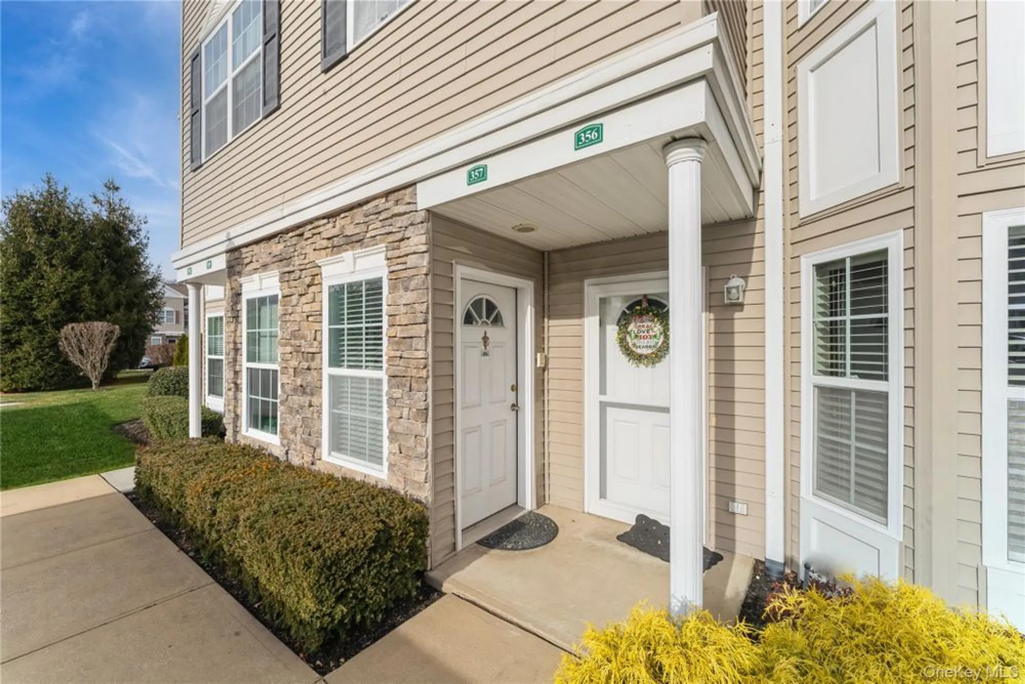 Property Slideshow image 2 of 34 | 357 spring dr, East Meadow, NY, 11554