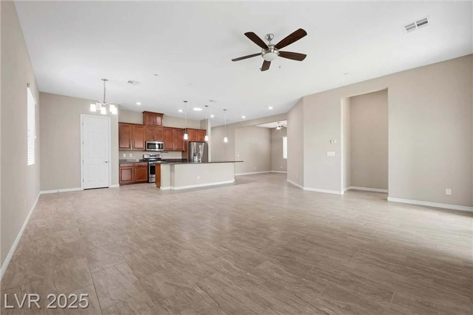 Property Slideshow image 18 of 70 | 732 rosewater dr, Henderson, NV, 89011
