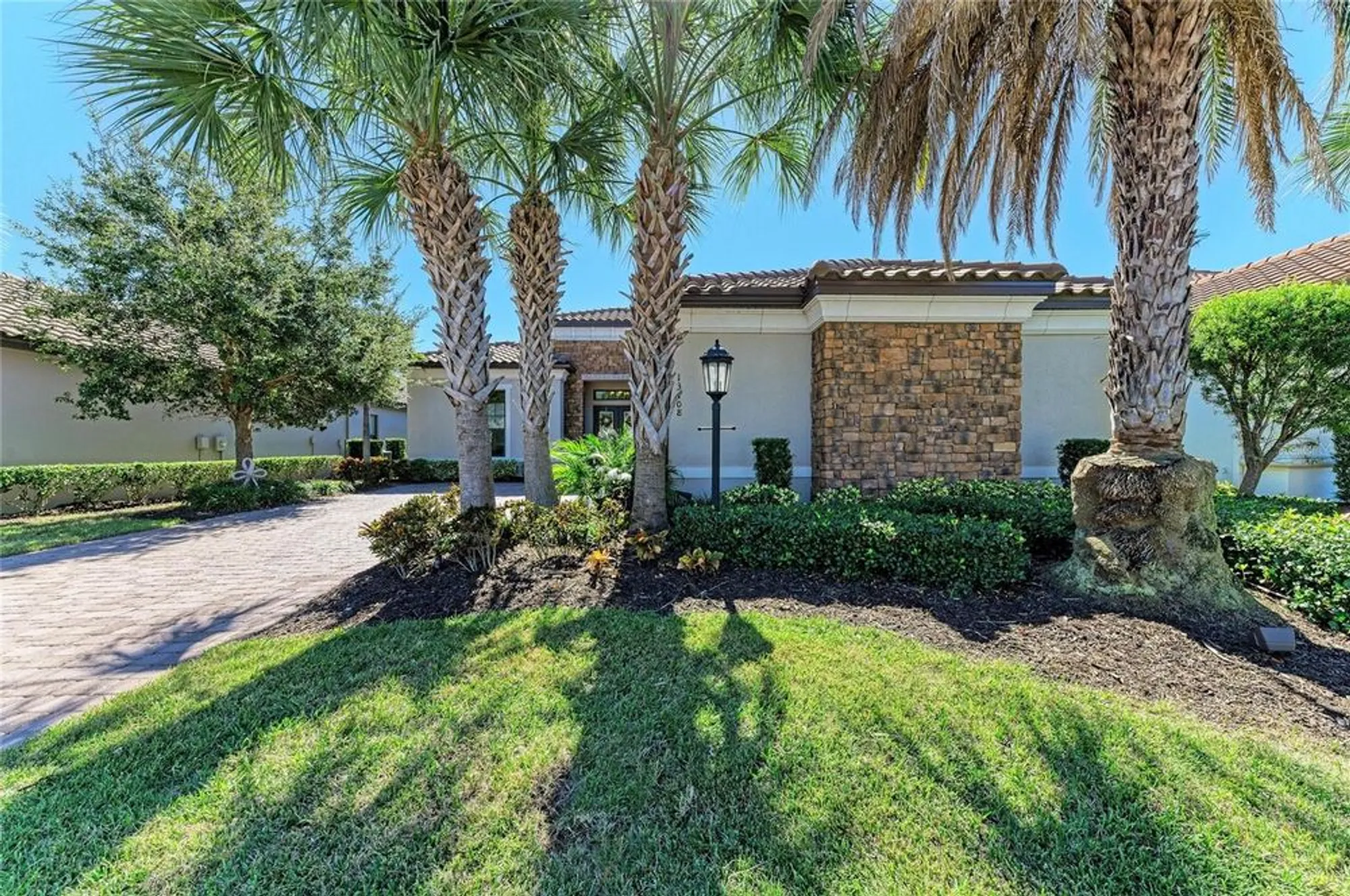 Property Slideshow image 50 of 100 | 13108 treviso dr, Bradenton, FL, 34211